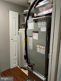 CHESTERFIELD GARDEN CONDOMINIUM - Residential Lease