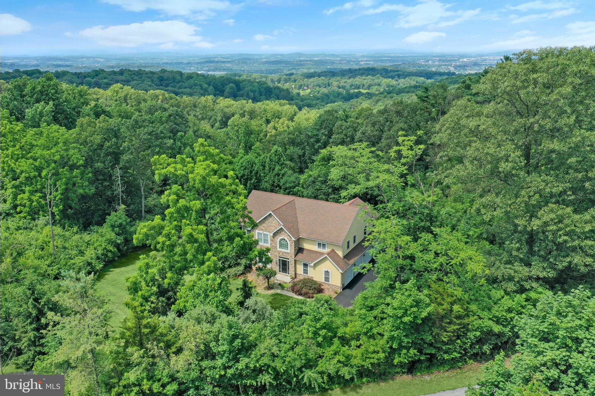2 FOREST ROAD