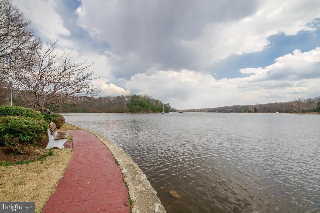BEN OAKS ON SEVERN - Residential