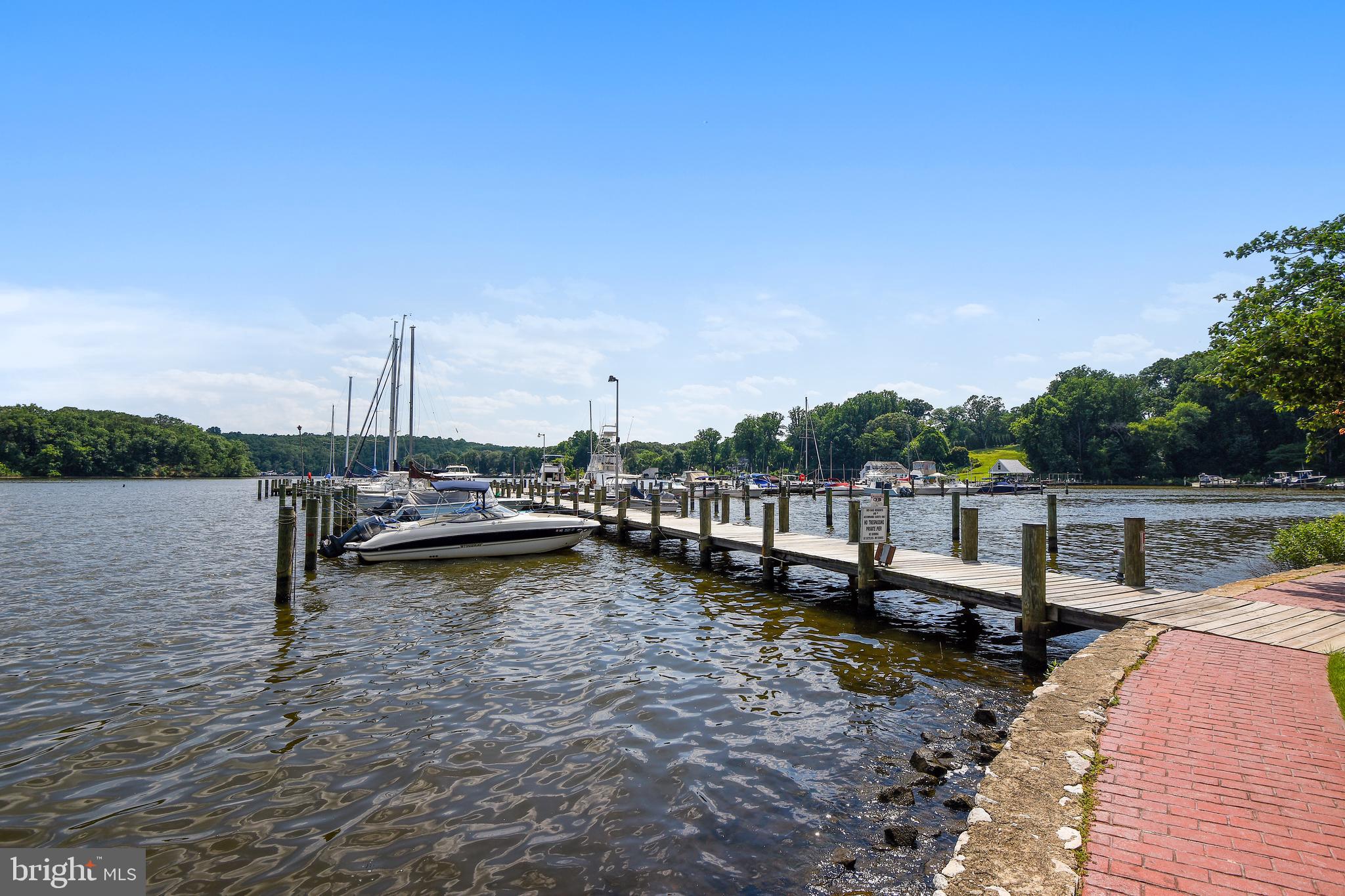 BEN OAKS ON SEVERN - Residential