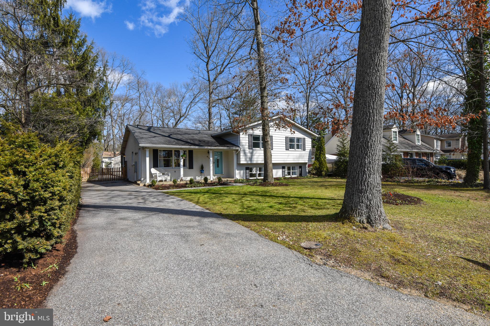 BEN OAKS ON SEVERN - Residential
