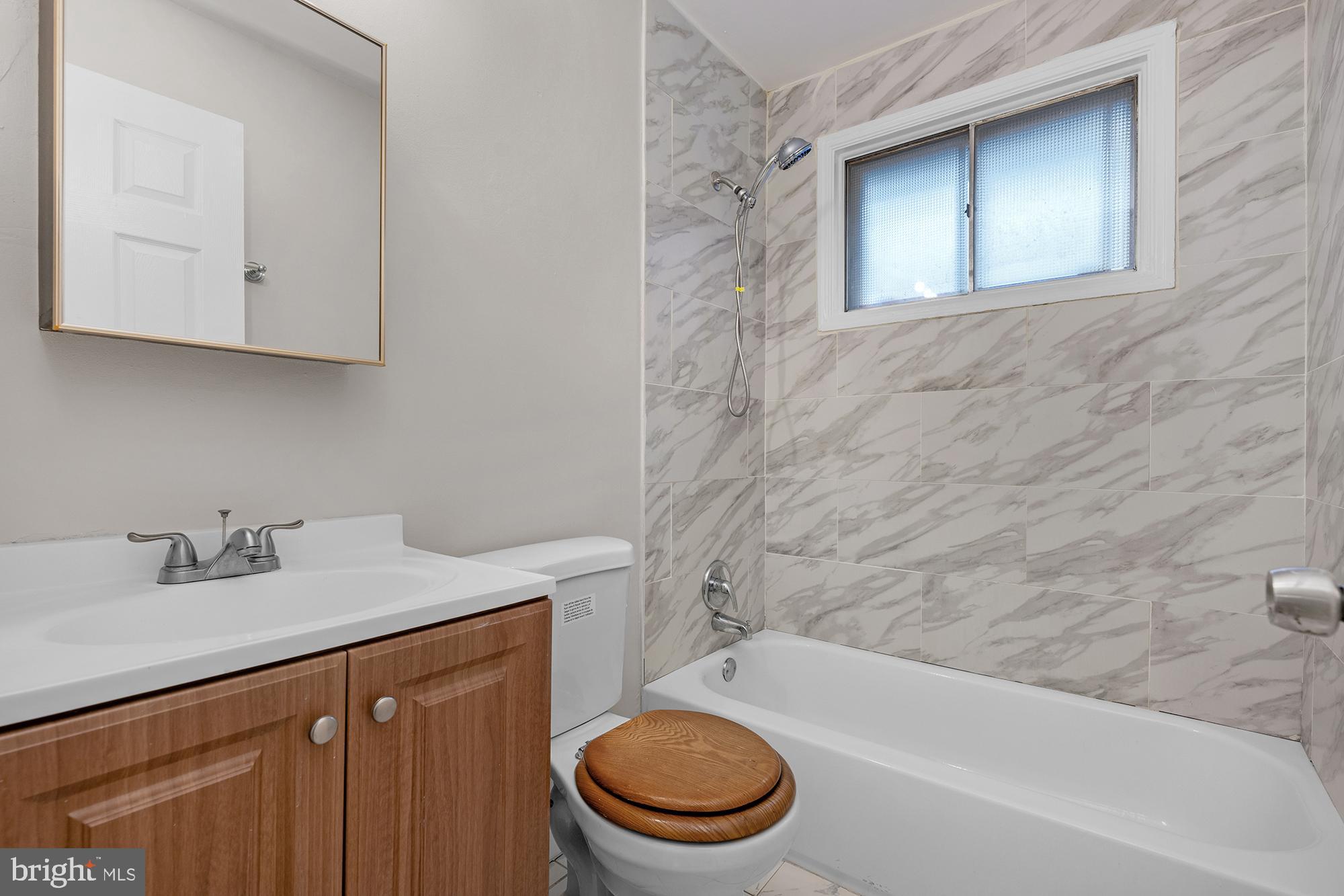 WOODLAWN - Residential