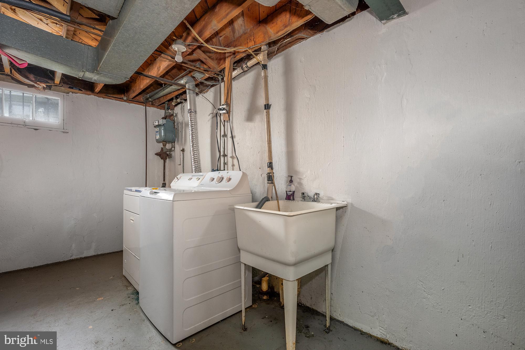 WOODLAWN - Residential