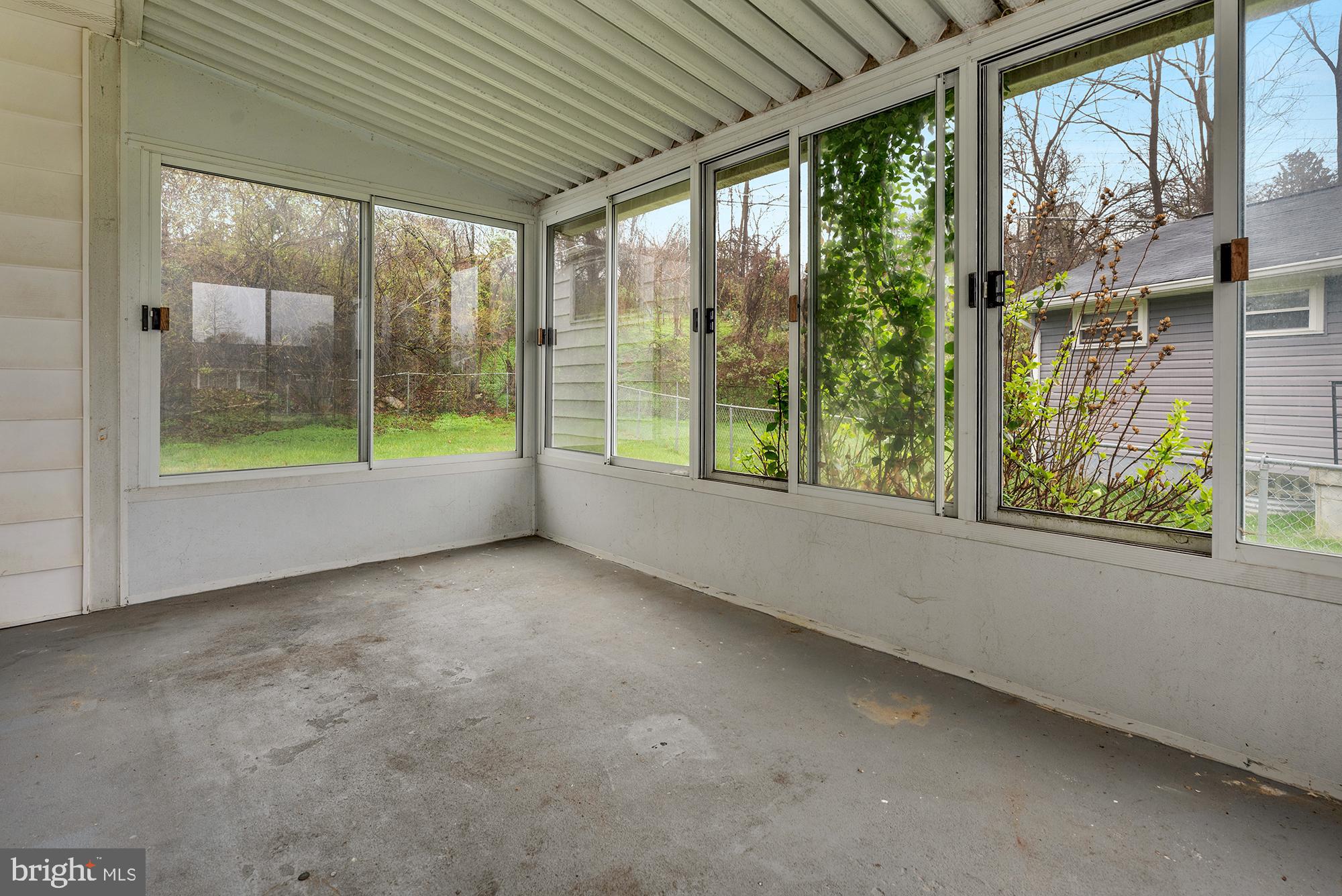 WOODLAWN - Residential