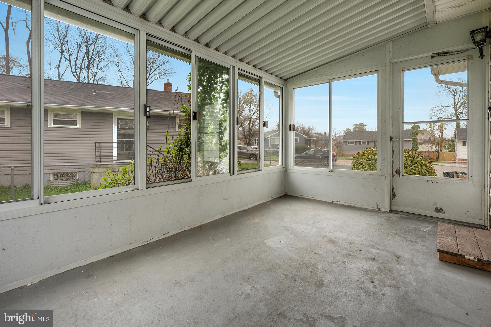 WOODLAWN - Residential