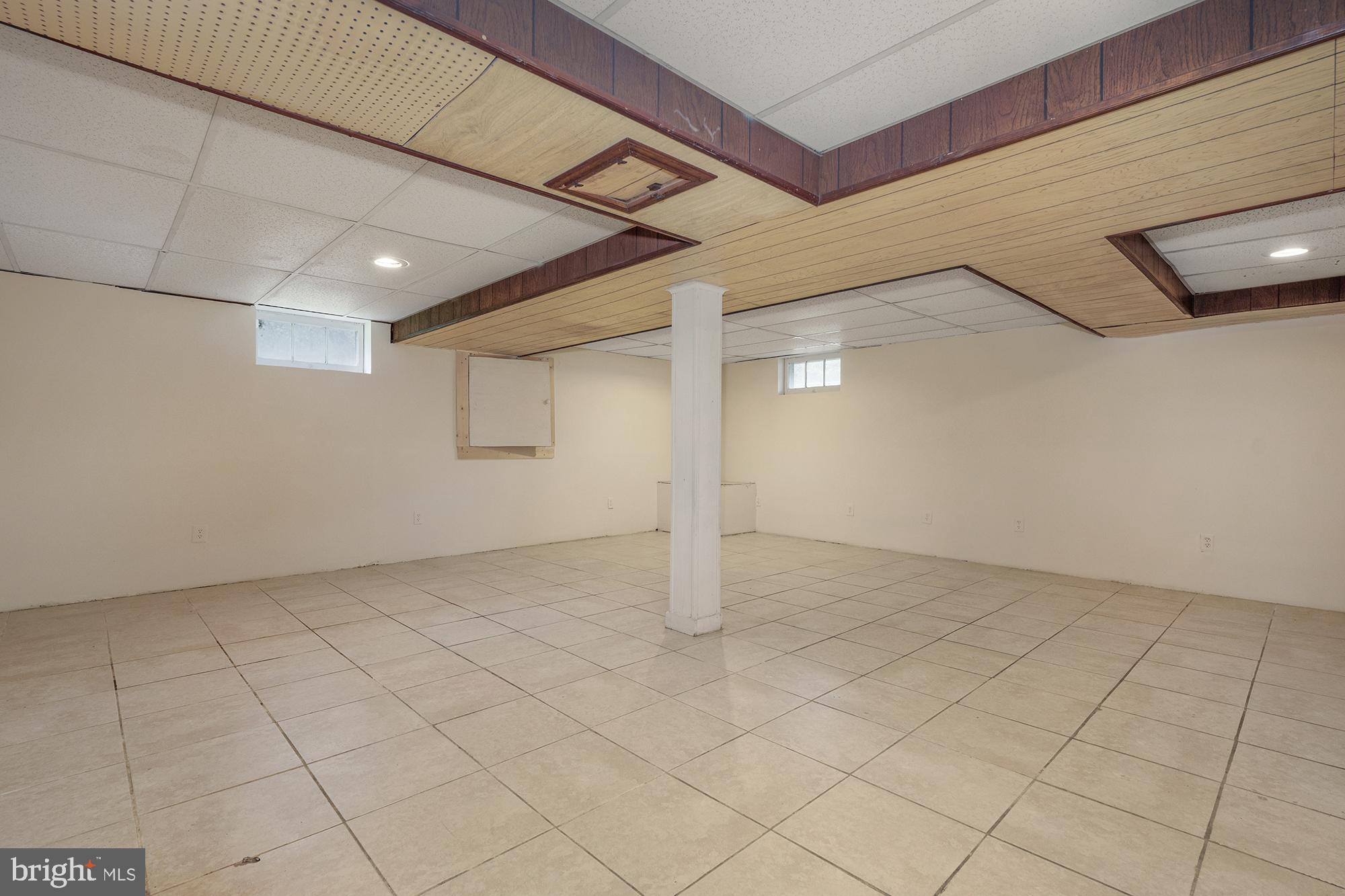 WOODLAWN - Residential