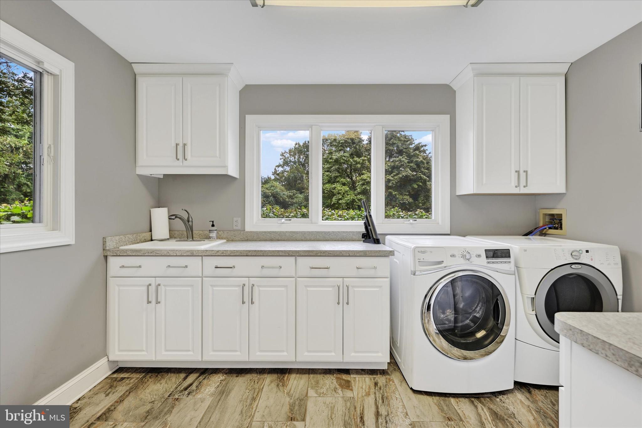 BLENHEIM FARM - Residential