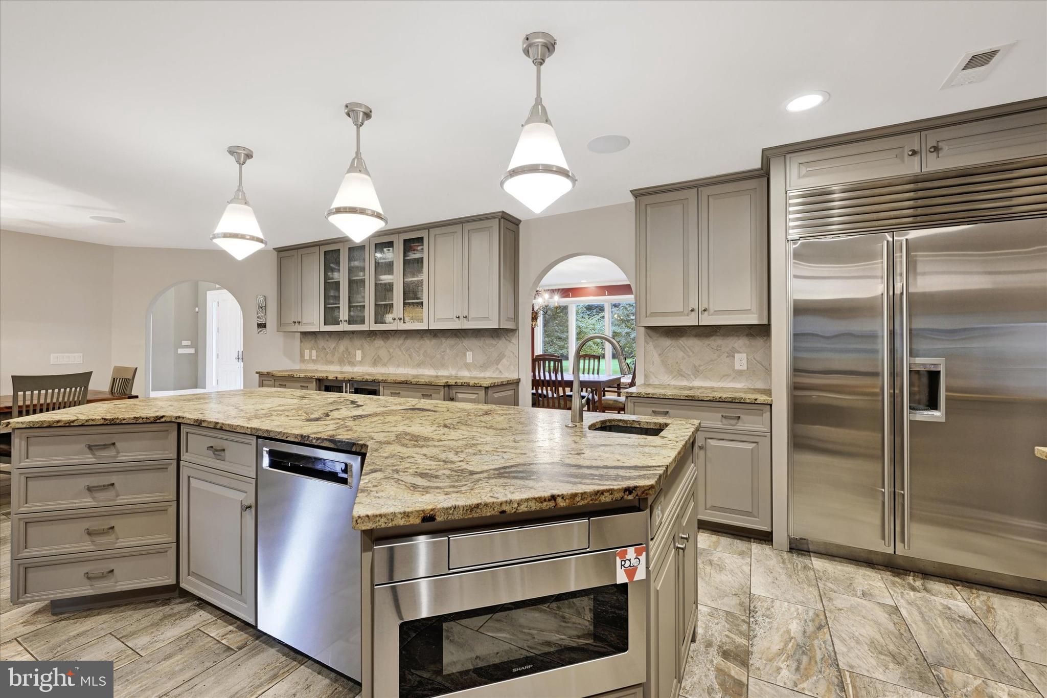 BLENHEIM FARM - Residential