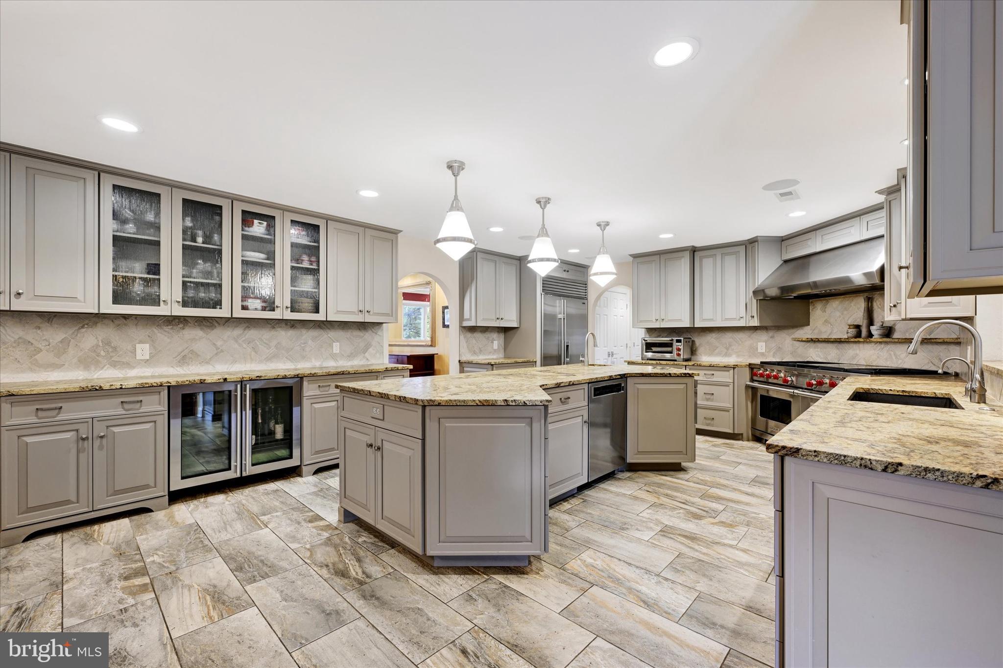 BLENHEIM FARM - Residential