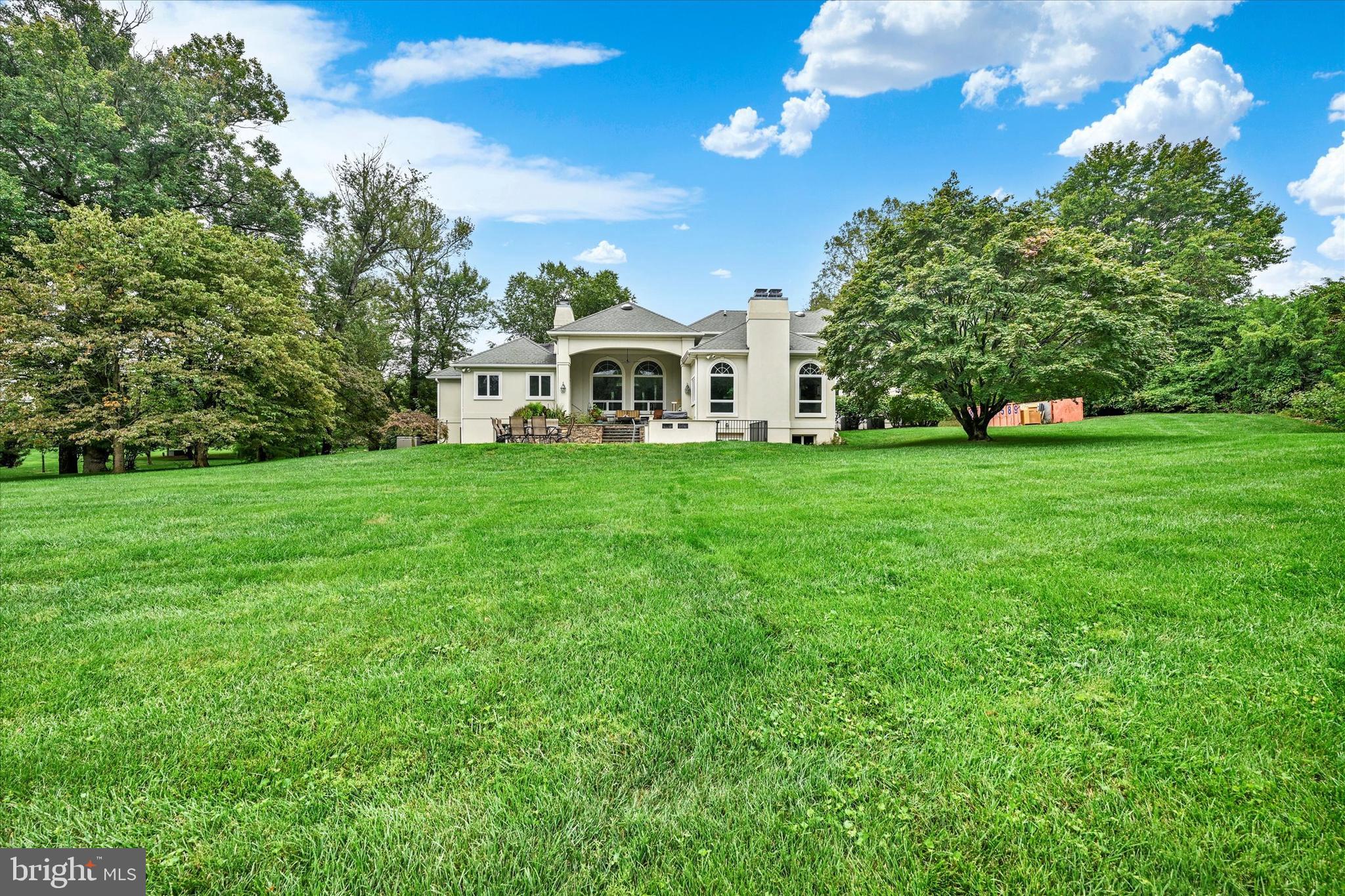 BLENHEIM FARM - Residential