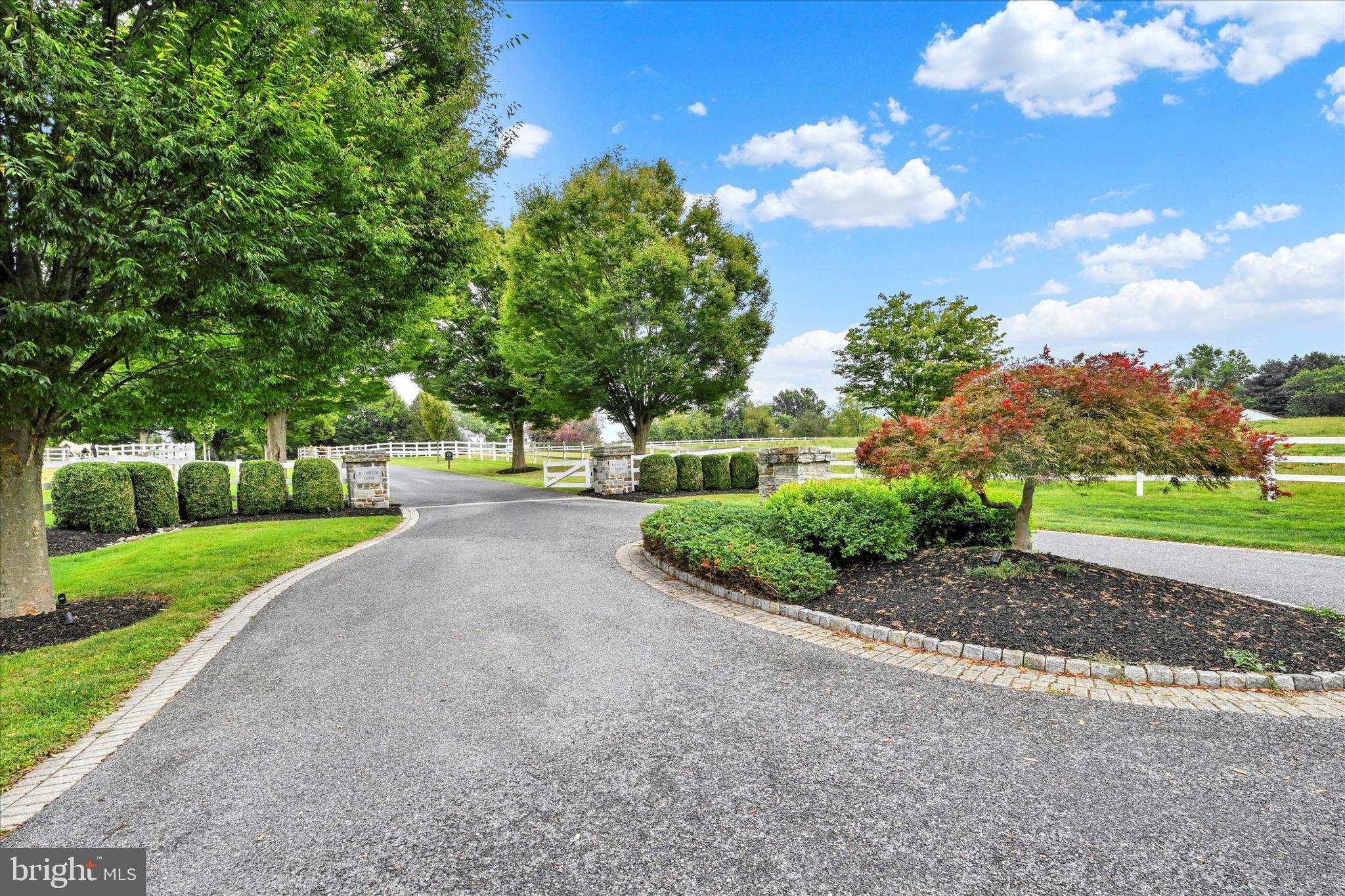 BLENHEIM FARM - Residential