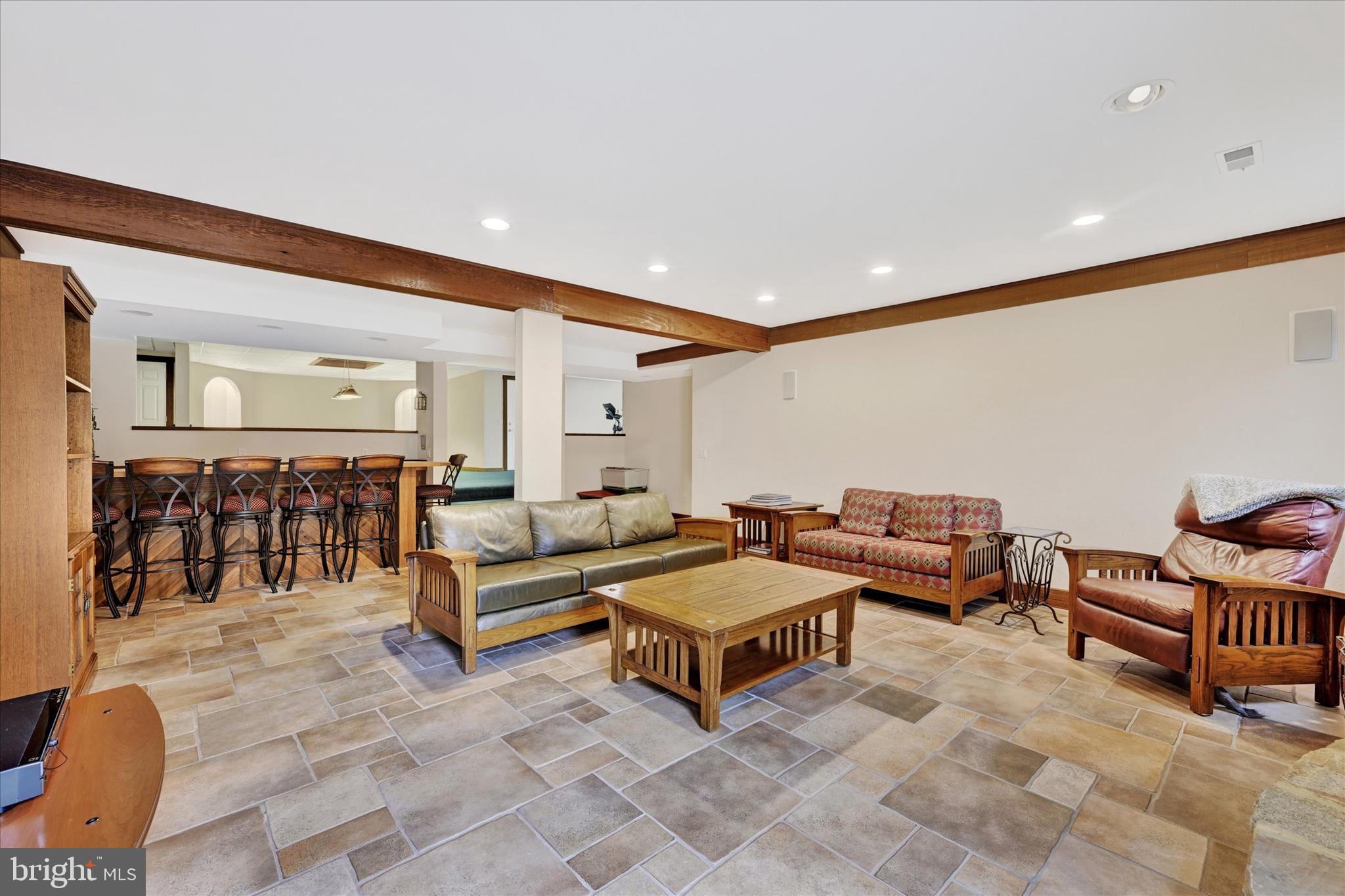 BLENHEIM FARM - Residential