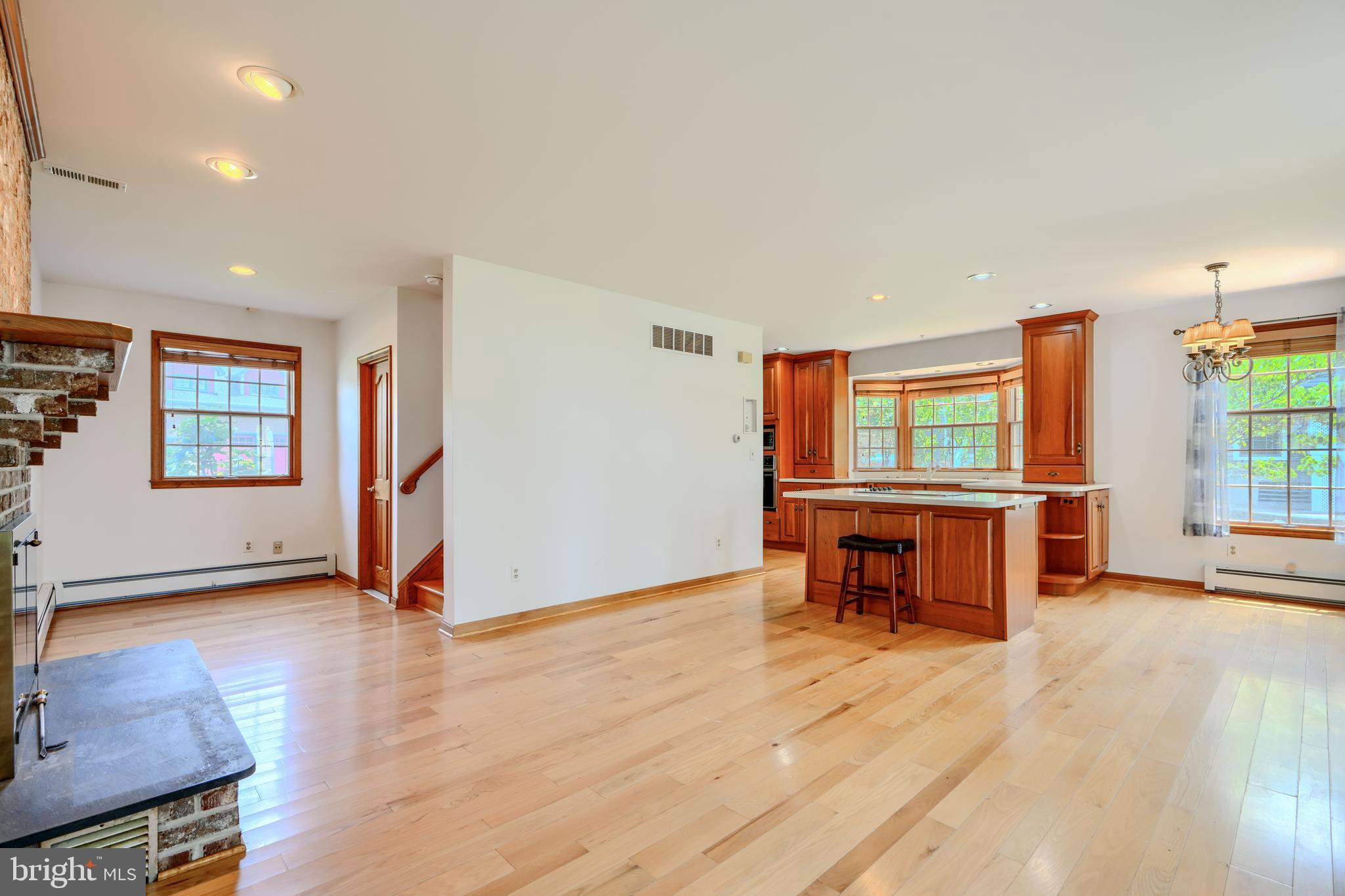 LONG BEACH ESTATES - Residential