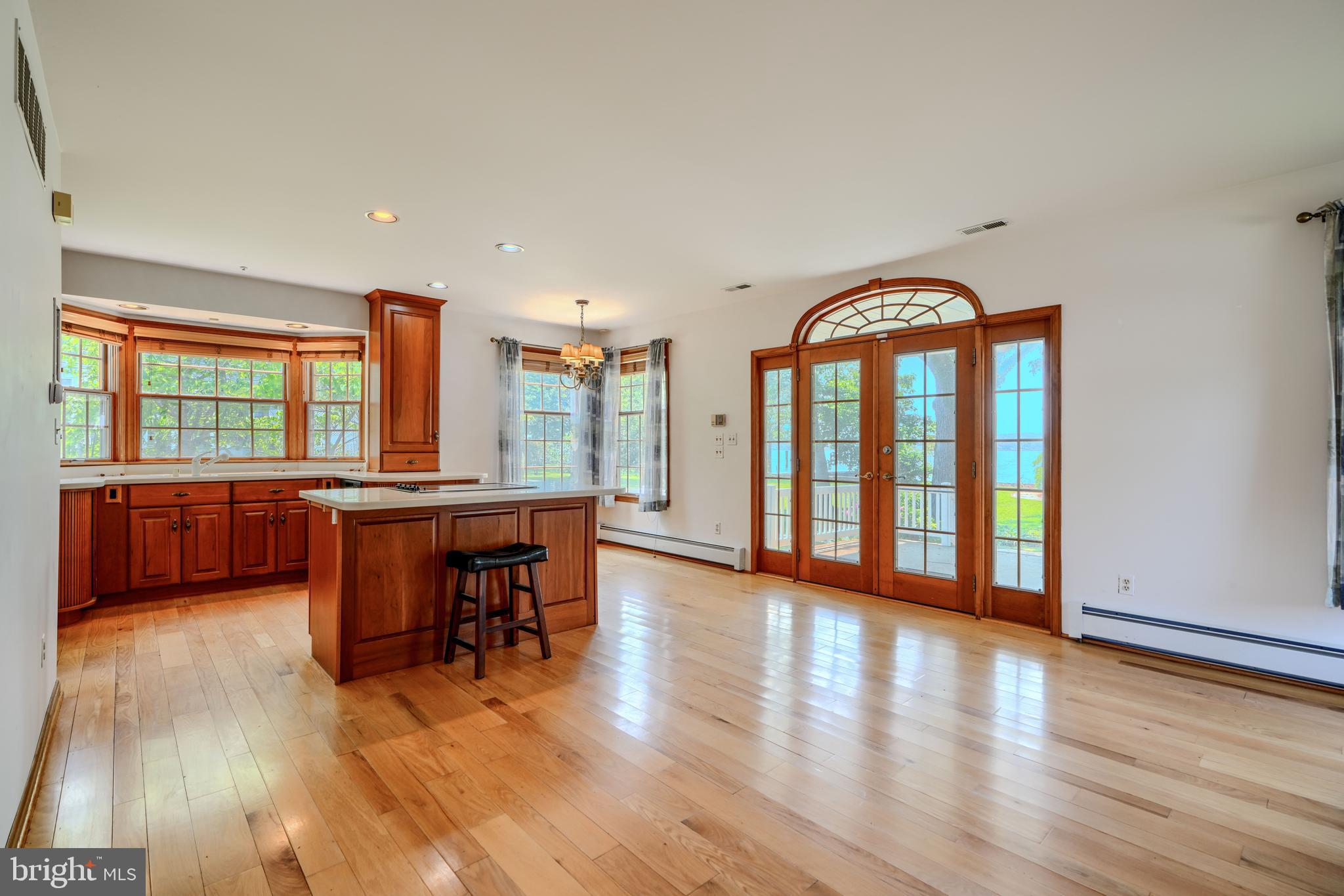 LONG BEACH ESTATES - Residential