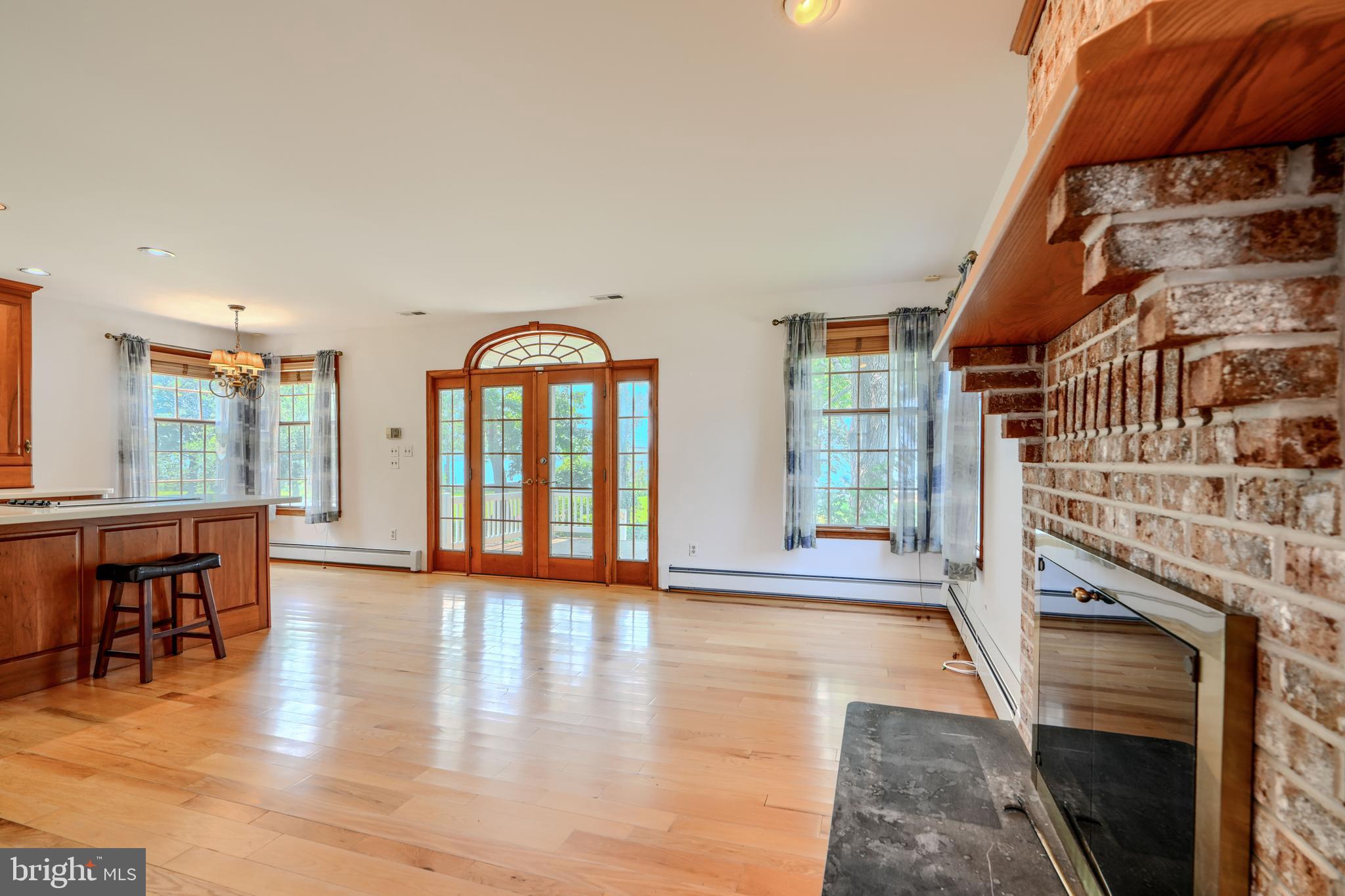 LONG BEACH ESTATES - Residential