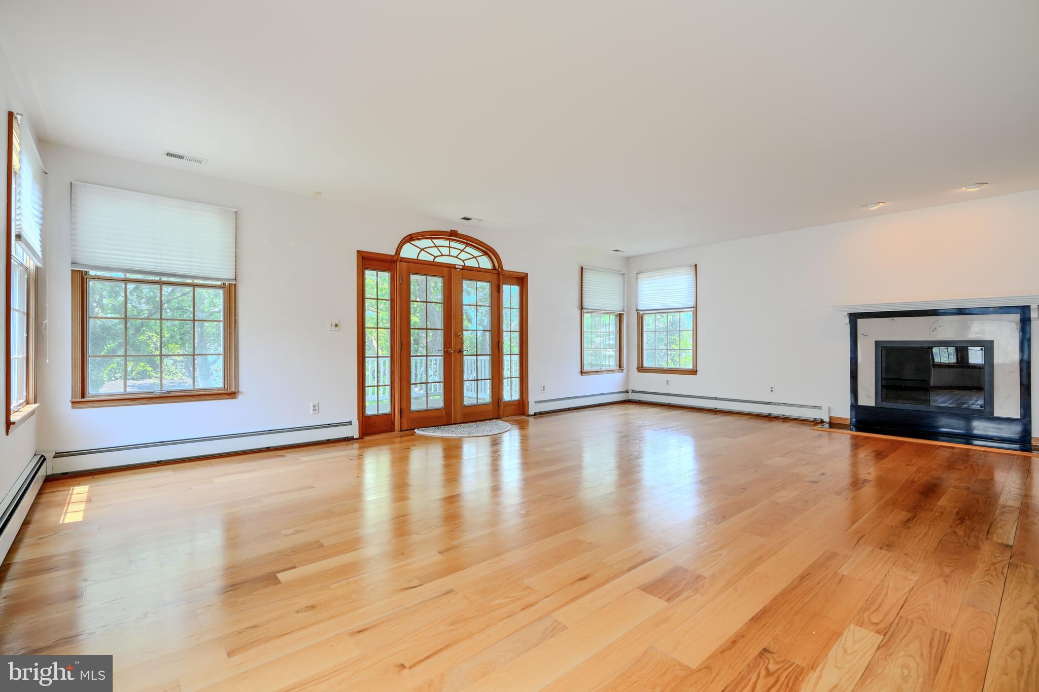 LONG BEACH ESTATES - Residential