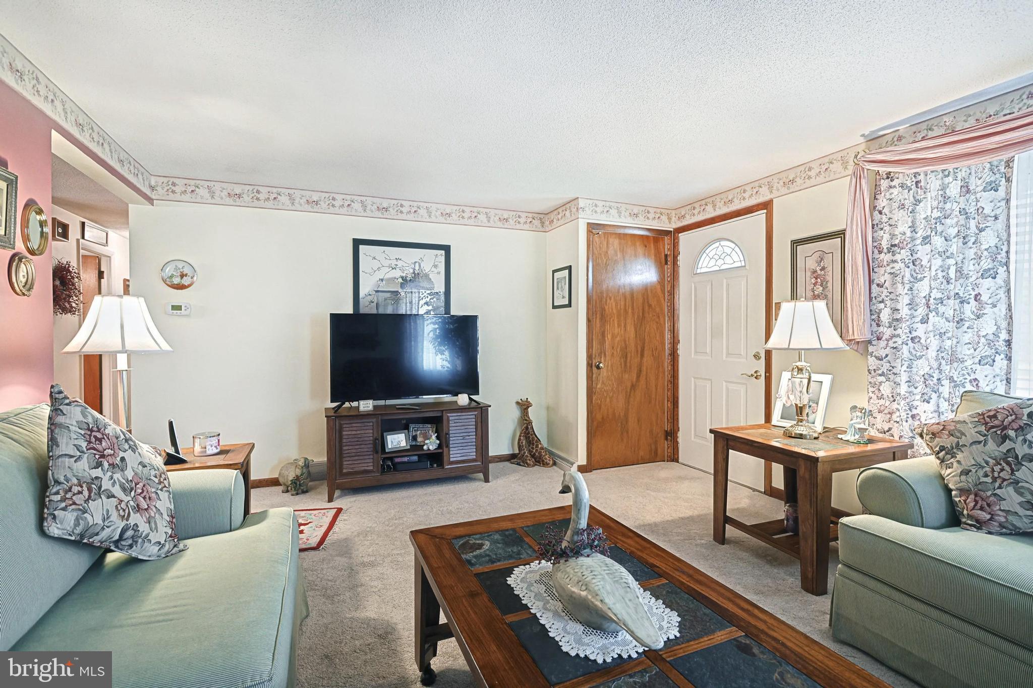 LAKE WILLIAMS - Residential