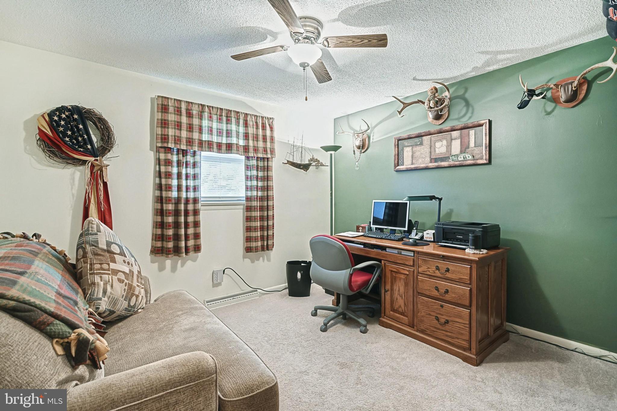 LAKE WILLIAMS - Residential