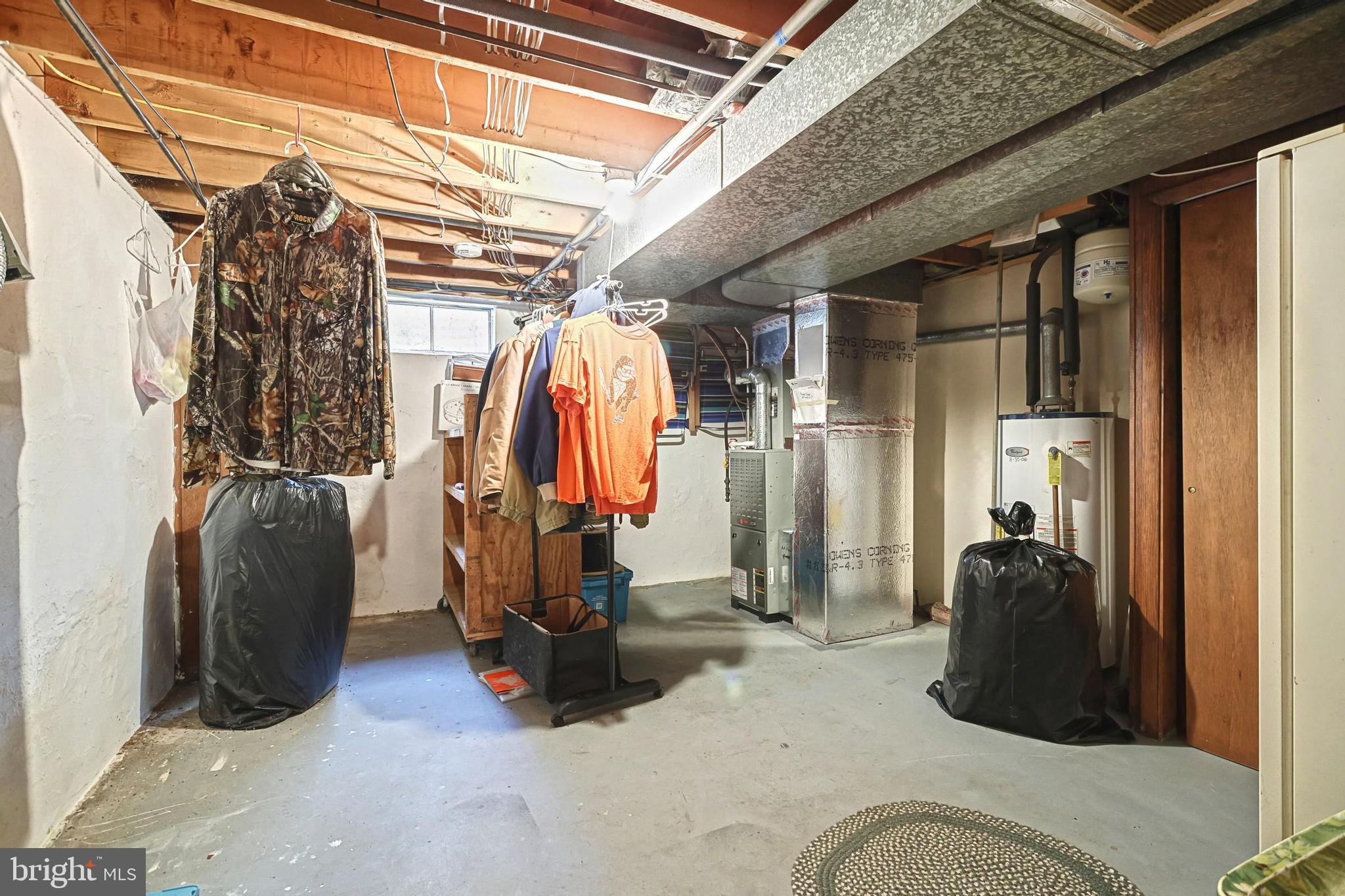 LAKE WILLIAMS - Residential