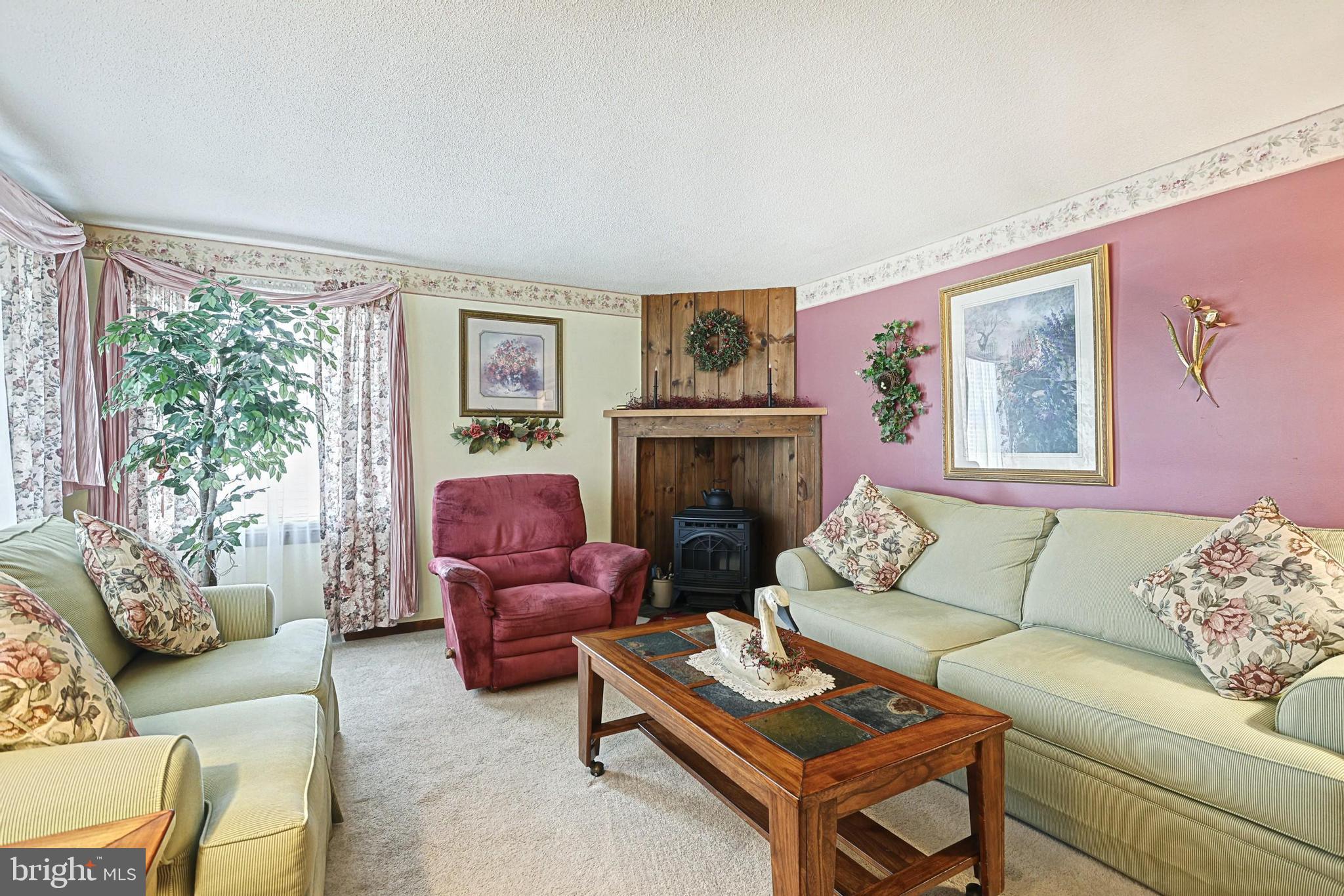 LAKE WILLIAMS - Residential