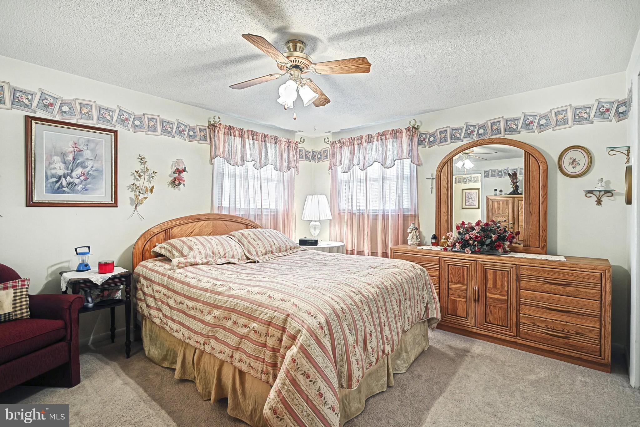 LAKE WILLIAMS - Residential