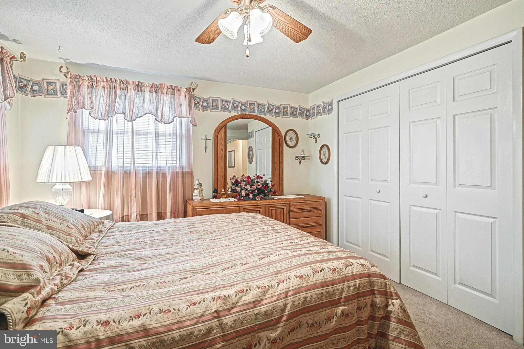 LAKE WILLIAMS - Residential