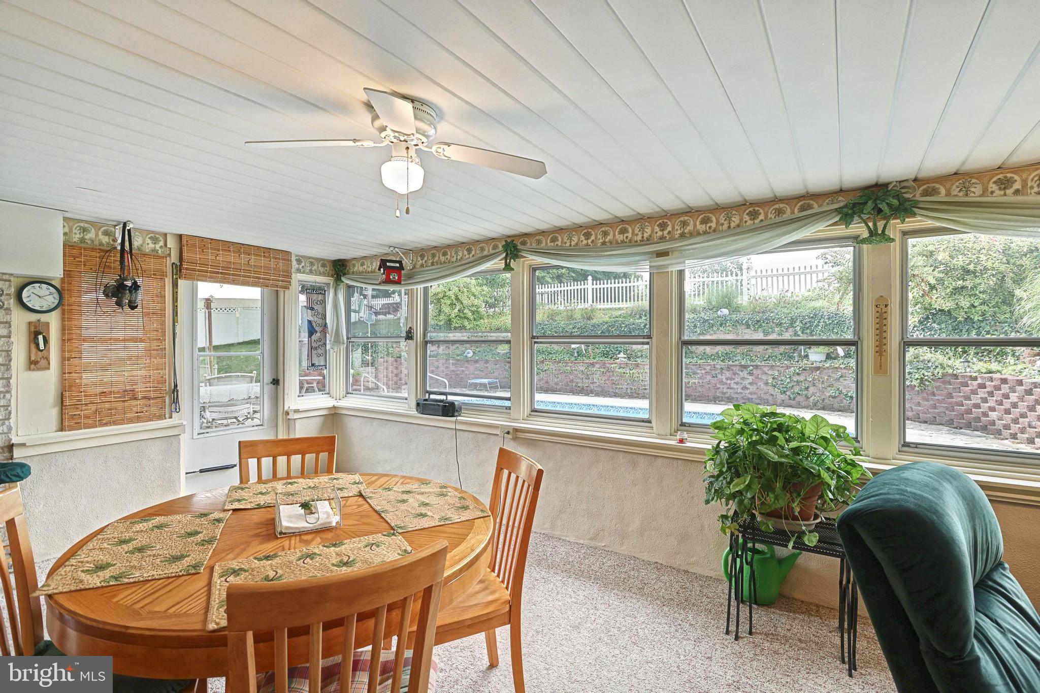 LAKE WILLIAMS - Residential