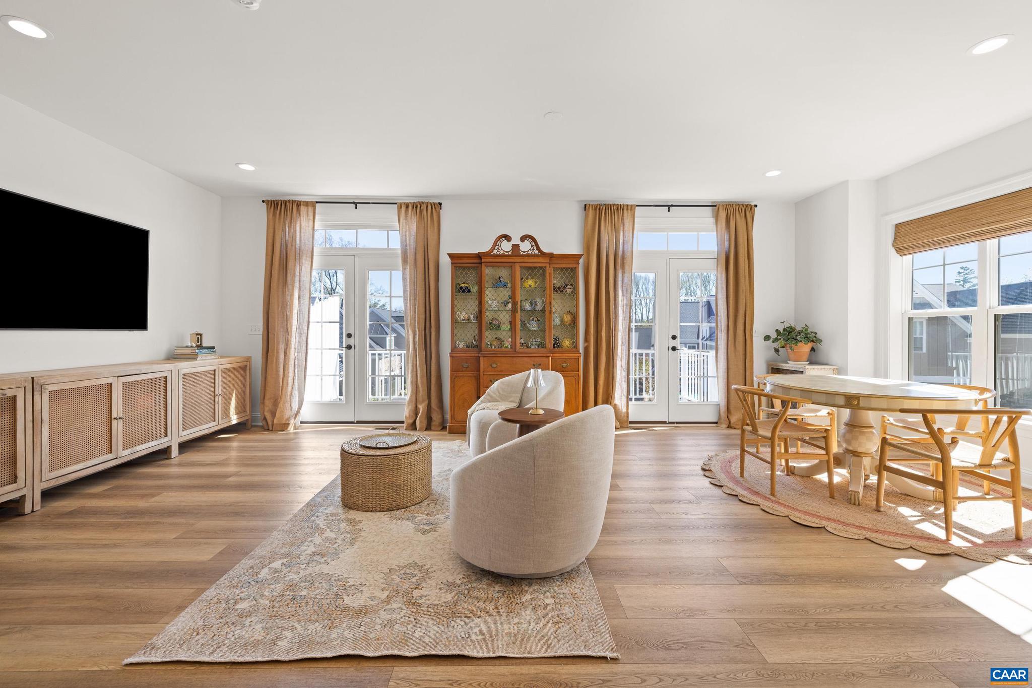 OLD TRAIL - Residential