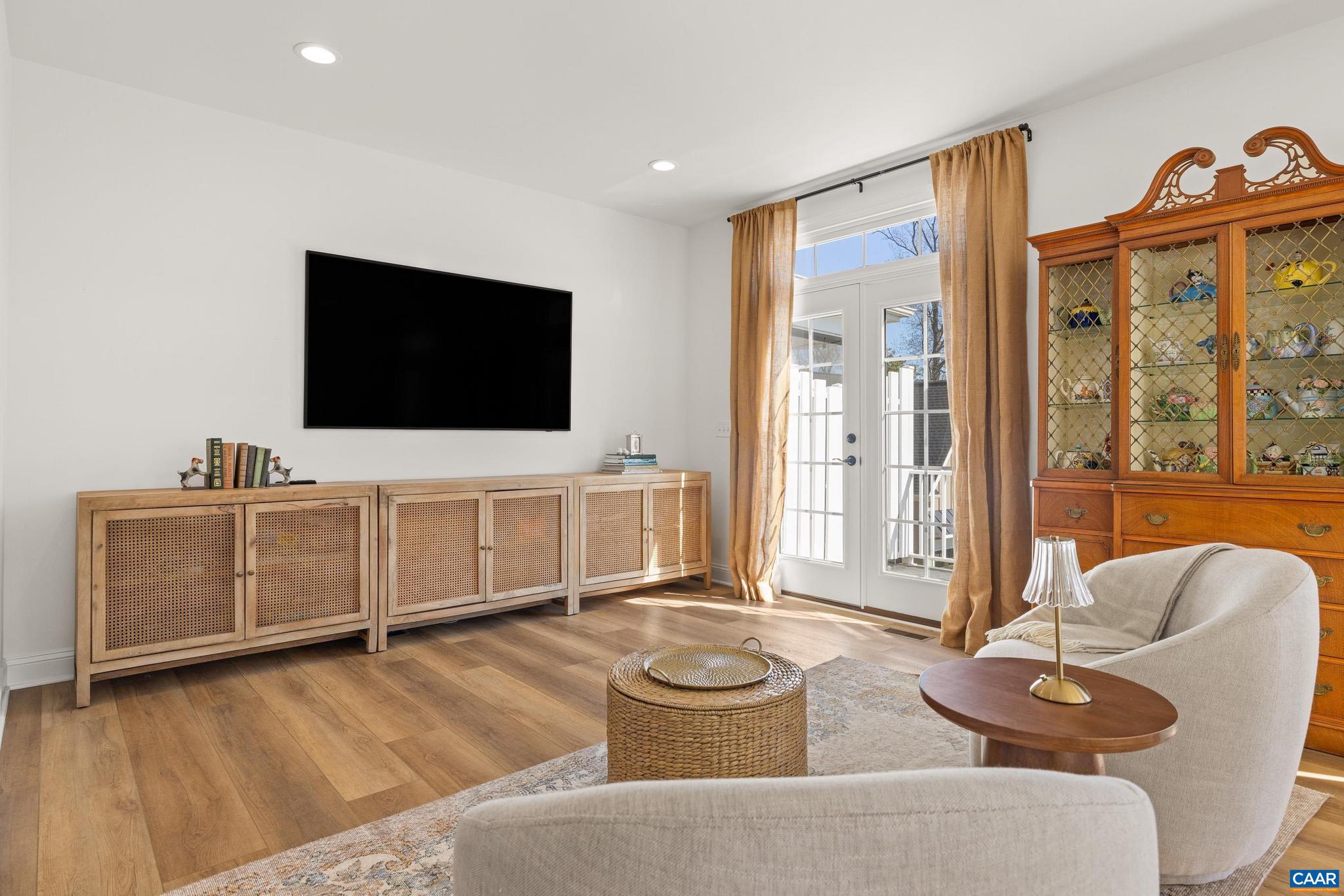 OLD TRAIL - Residential