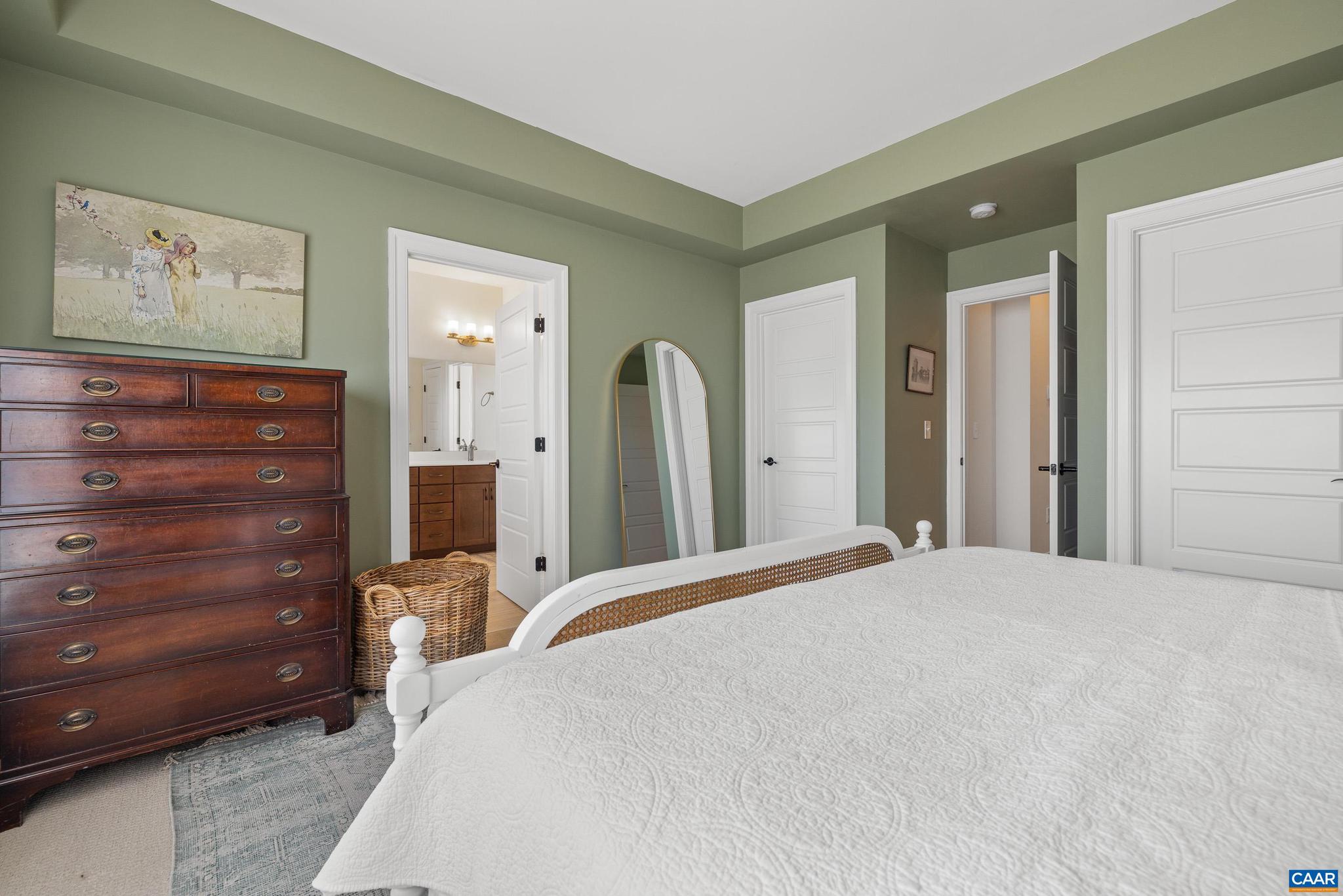 OLD TRAIL - Residential