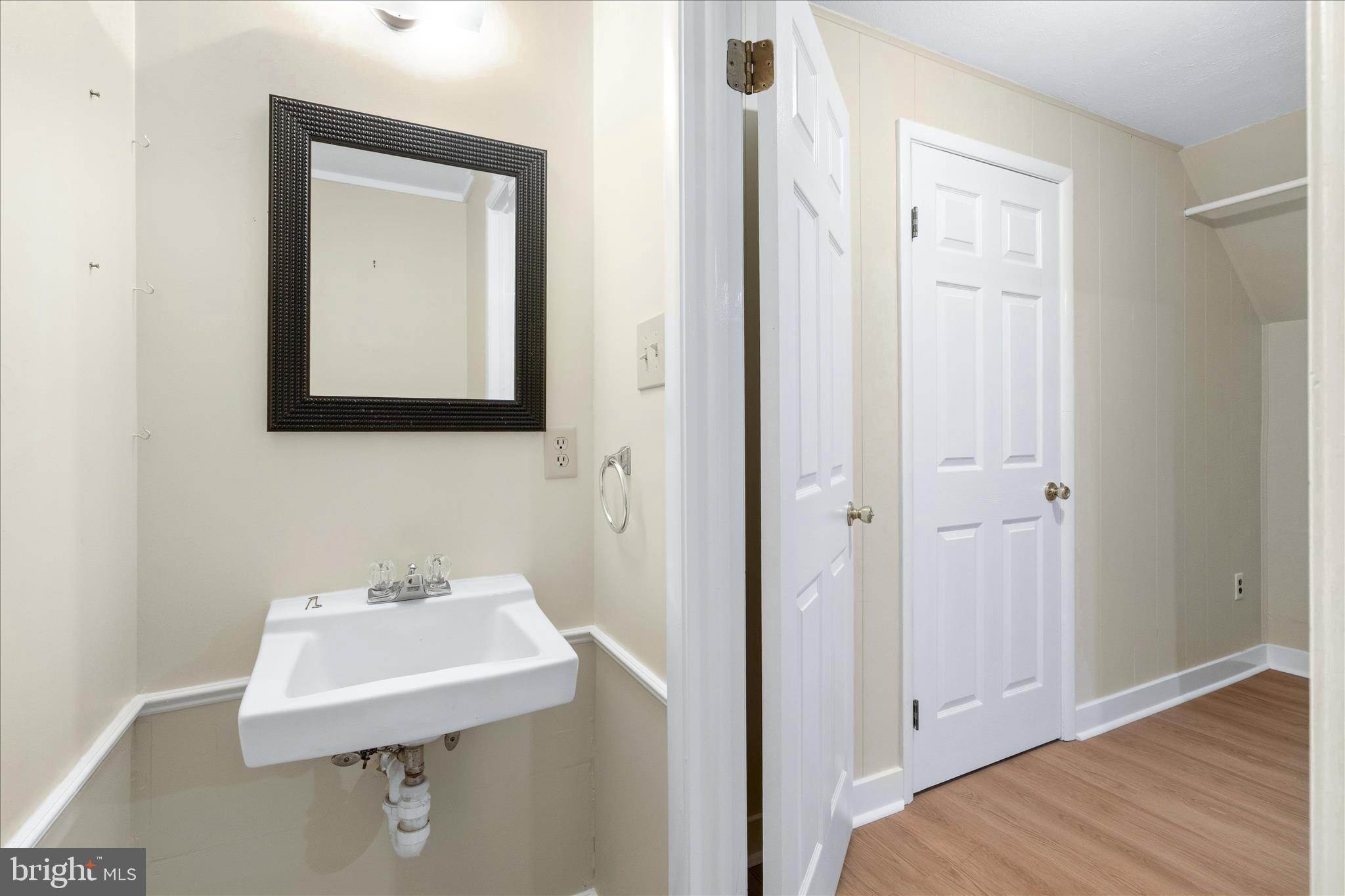 AMBER MEADOWS - Residential