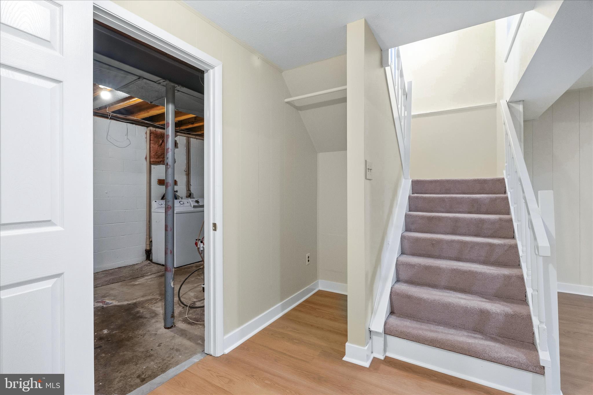 AMBER MEADOWS - Residential