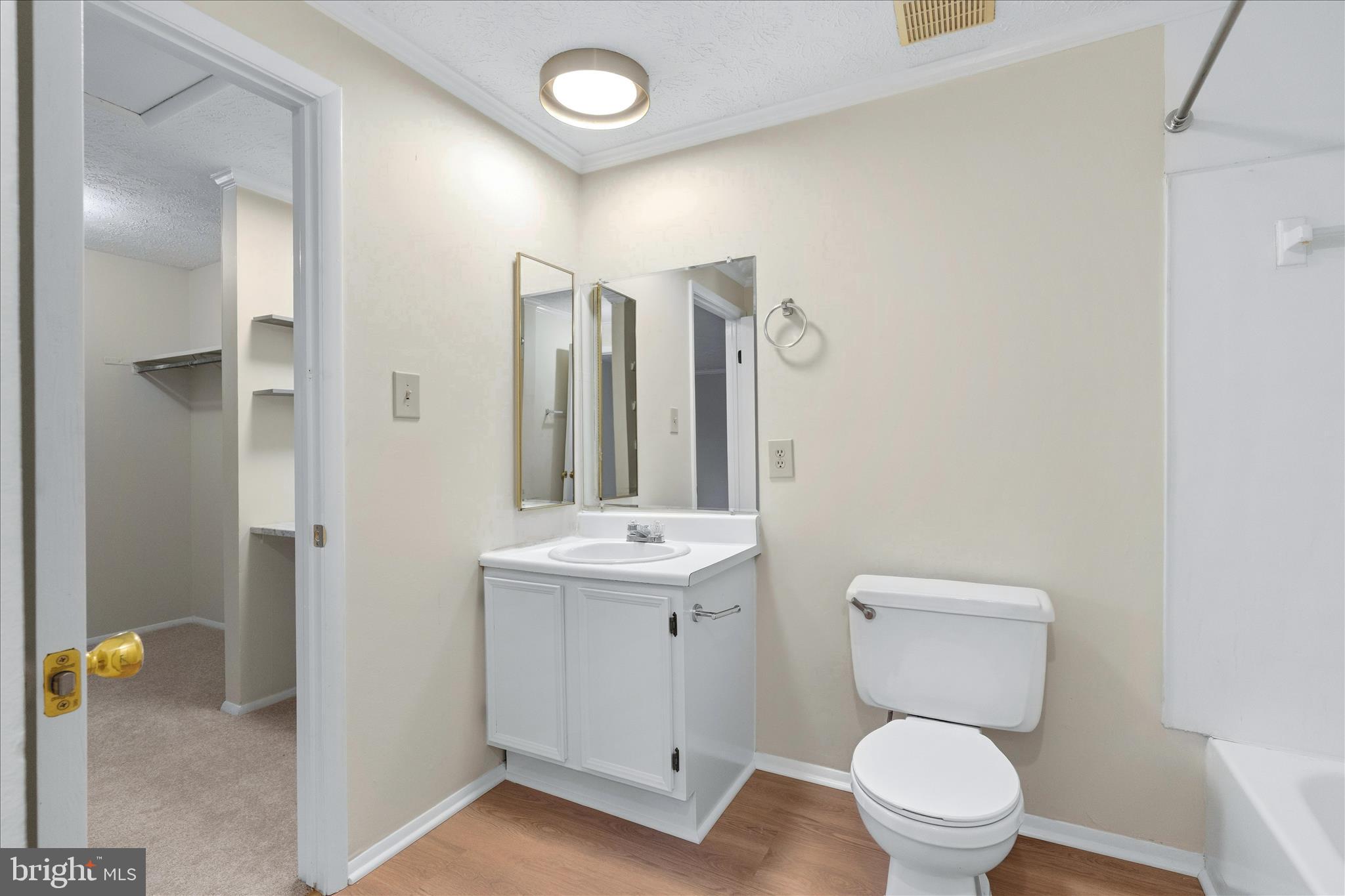 AMBER MEADOWS - Residential