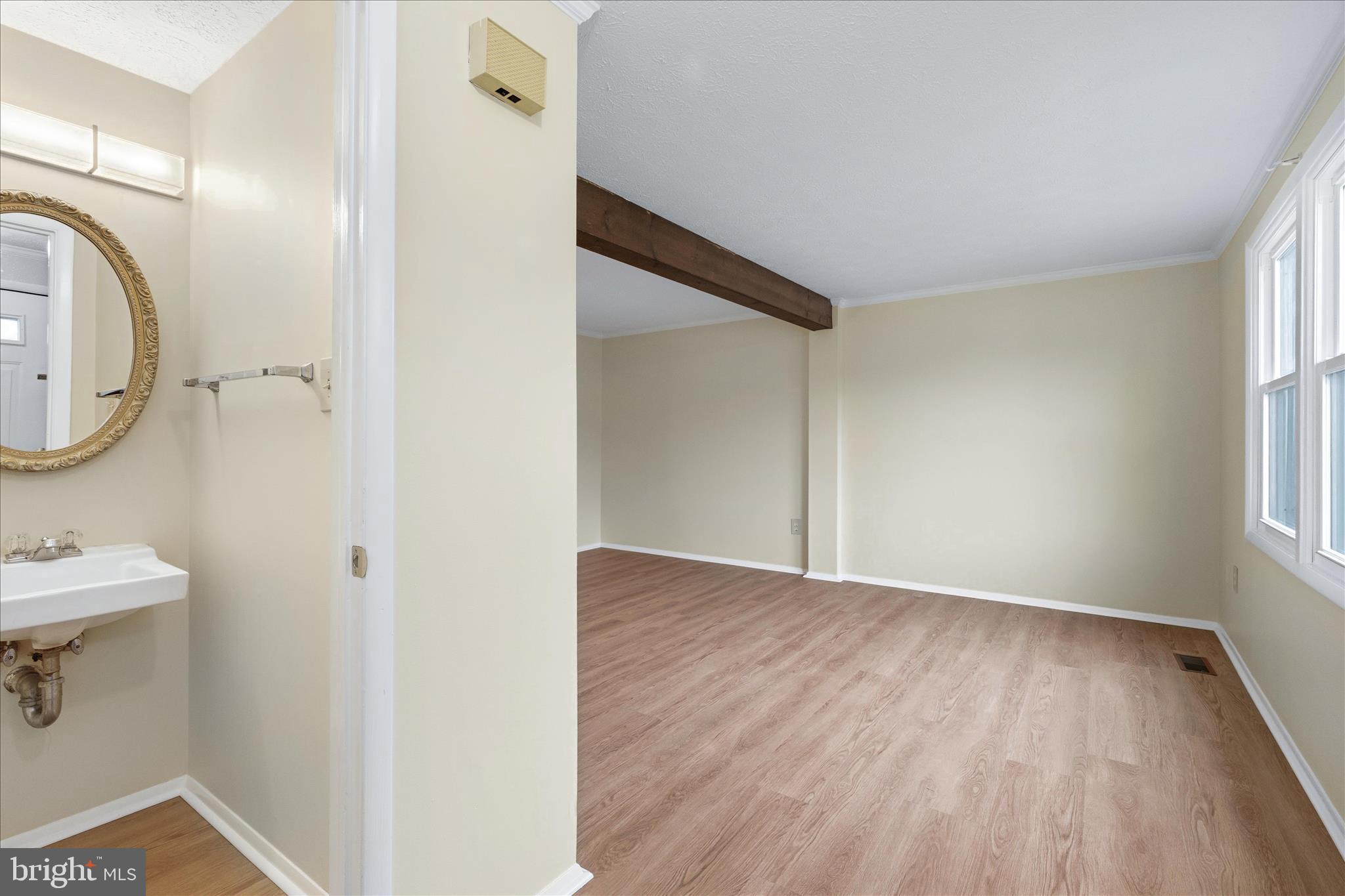 AMBER MEADOWS - Residential
