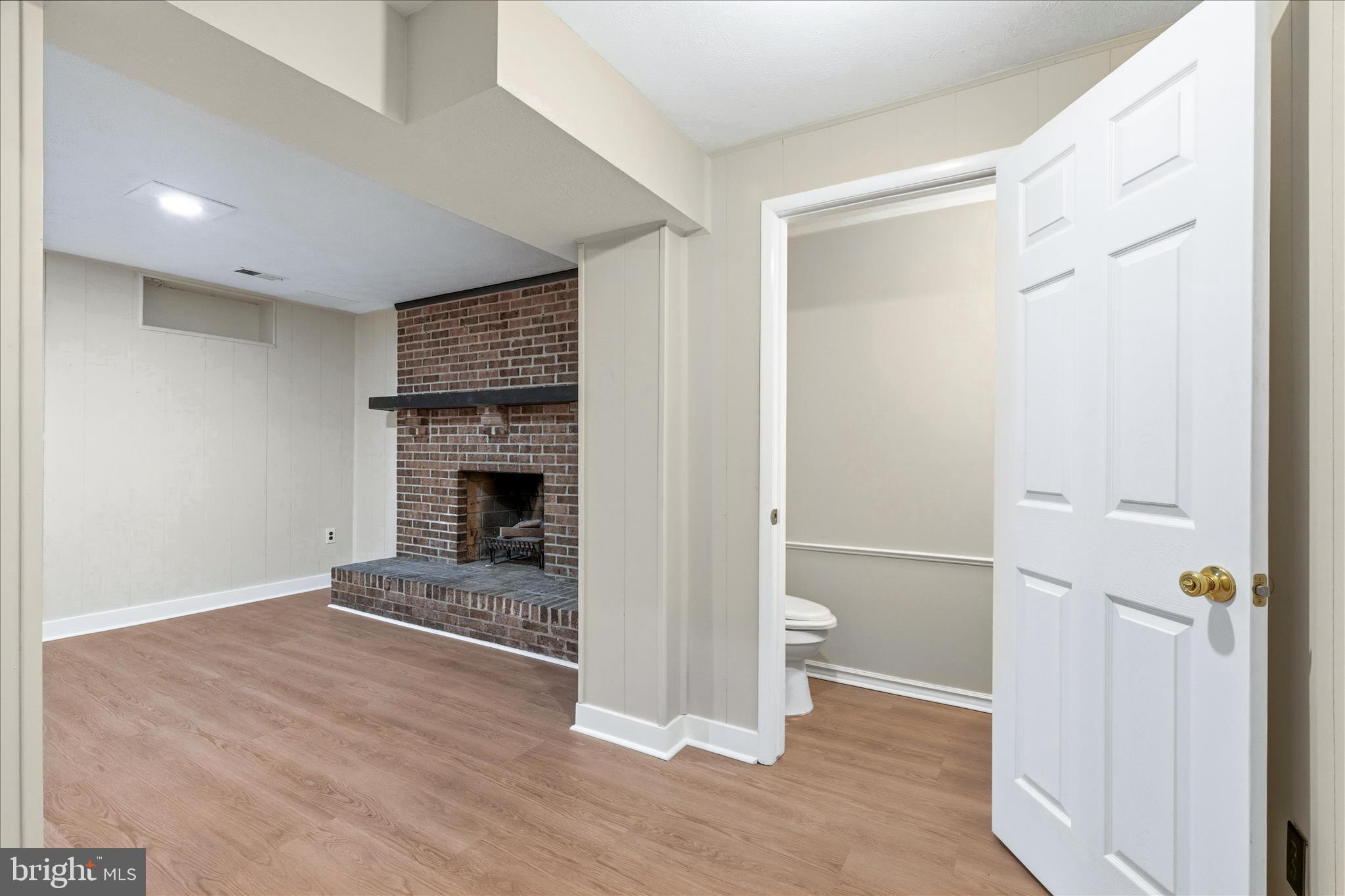 AMBER MEADOWS - Residential