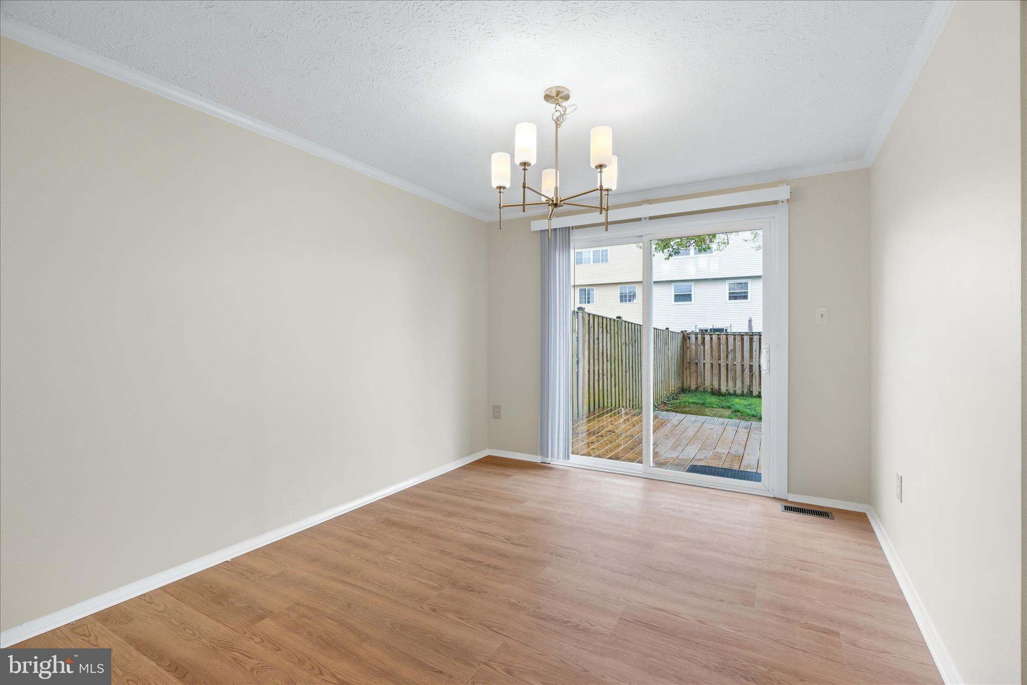 AMBER MEADOWS - Residential