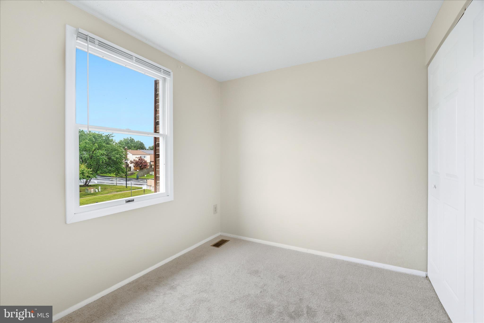 AMBER MEADOWS - Residential