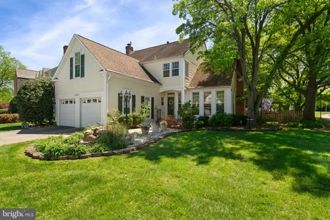43971 Urbancrest Court, Ashburn, VA MLS: VALO2093196