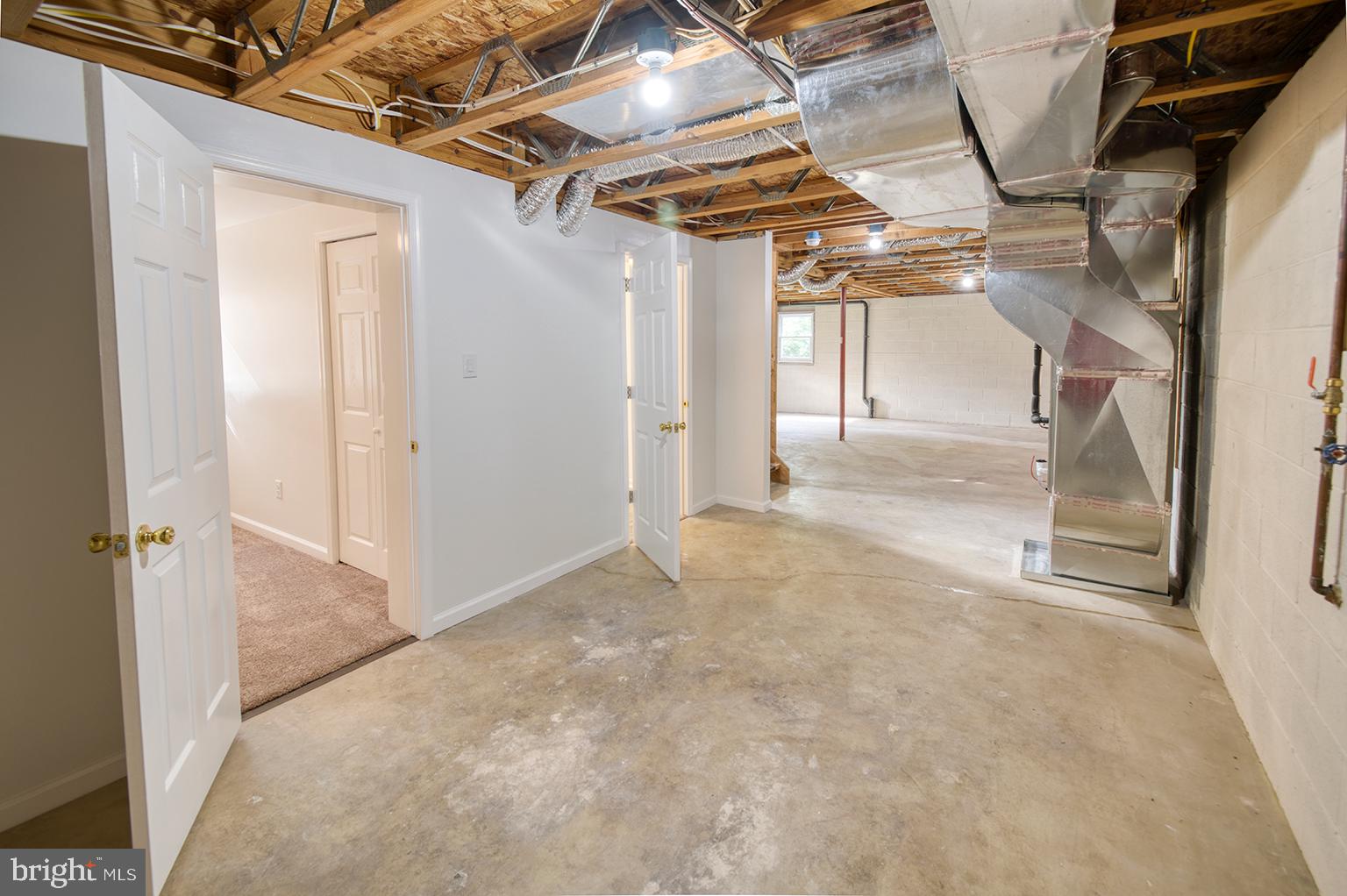 WOODSIDE STATION - Residential Lease