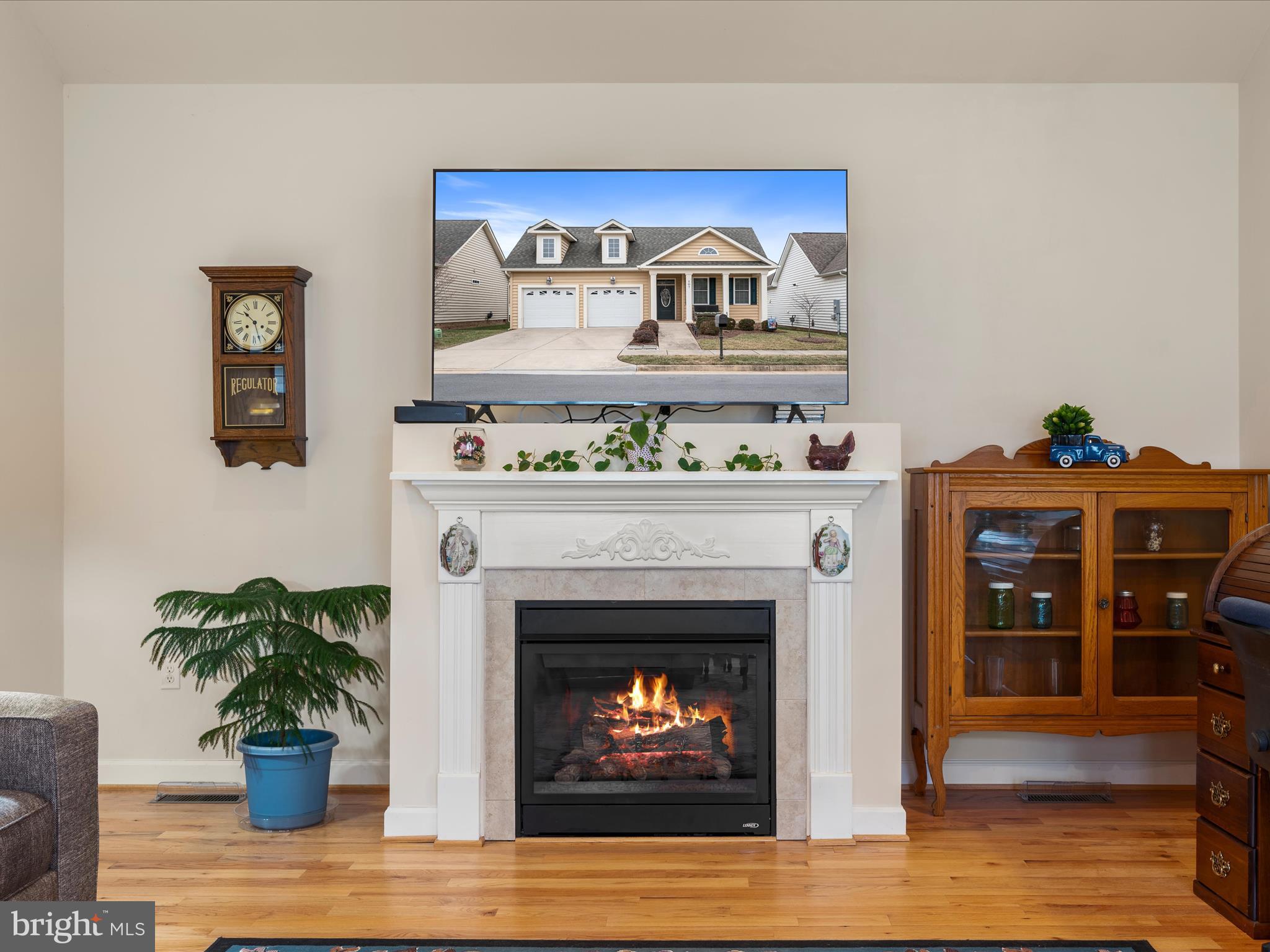 CEDAR MEADOWS - Residential