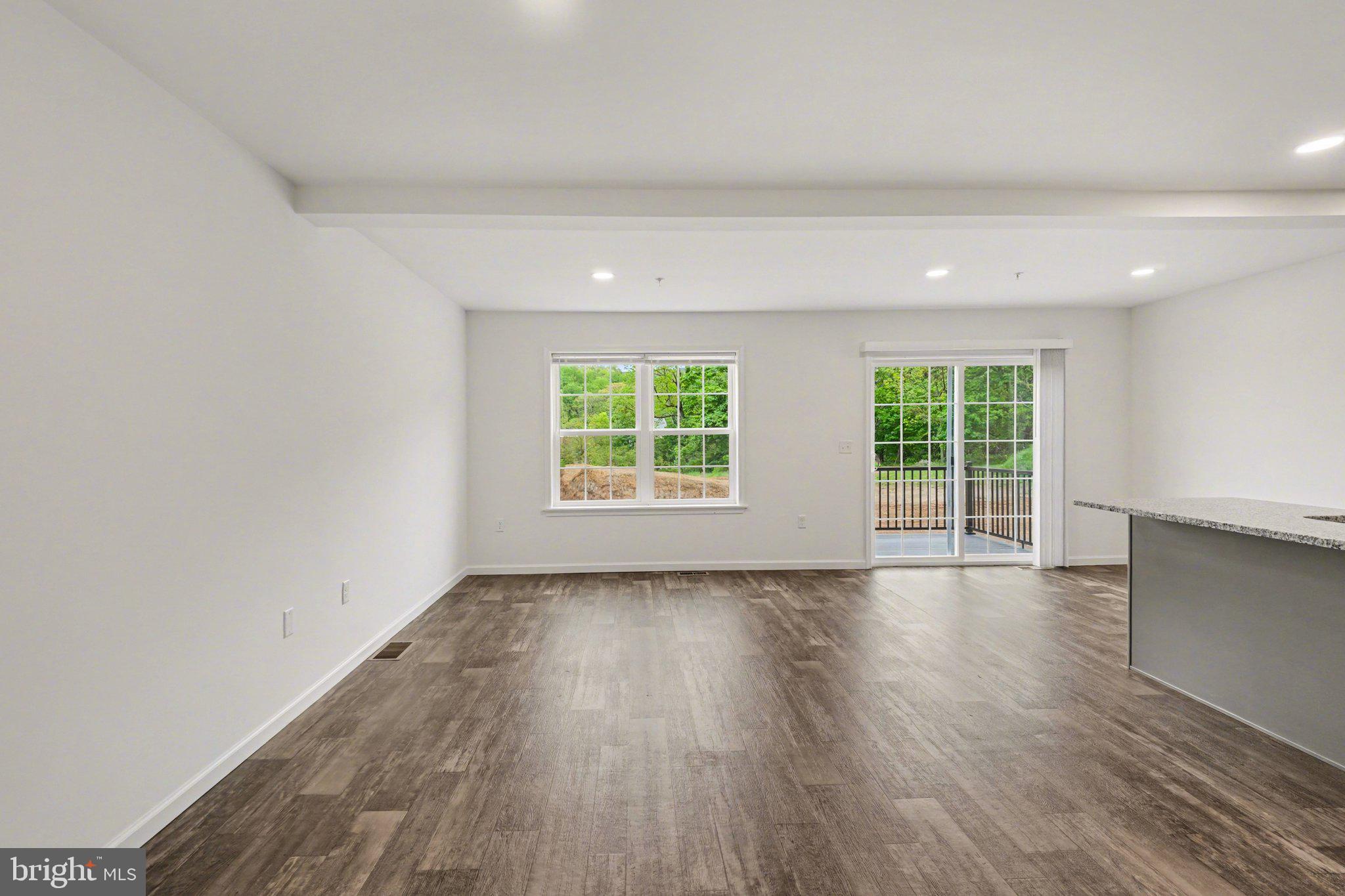 24 SAND ST