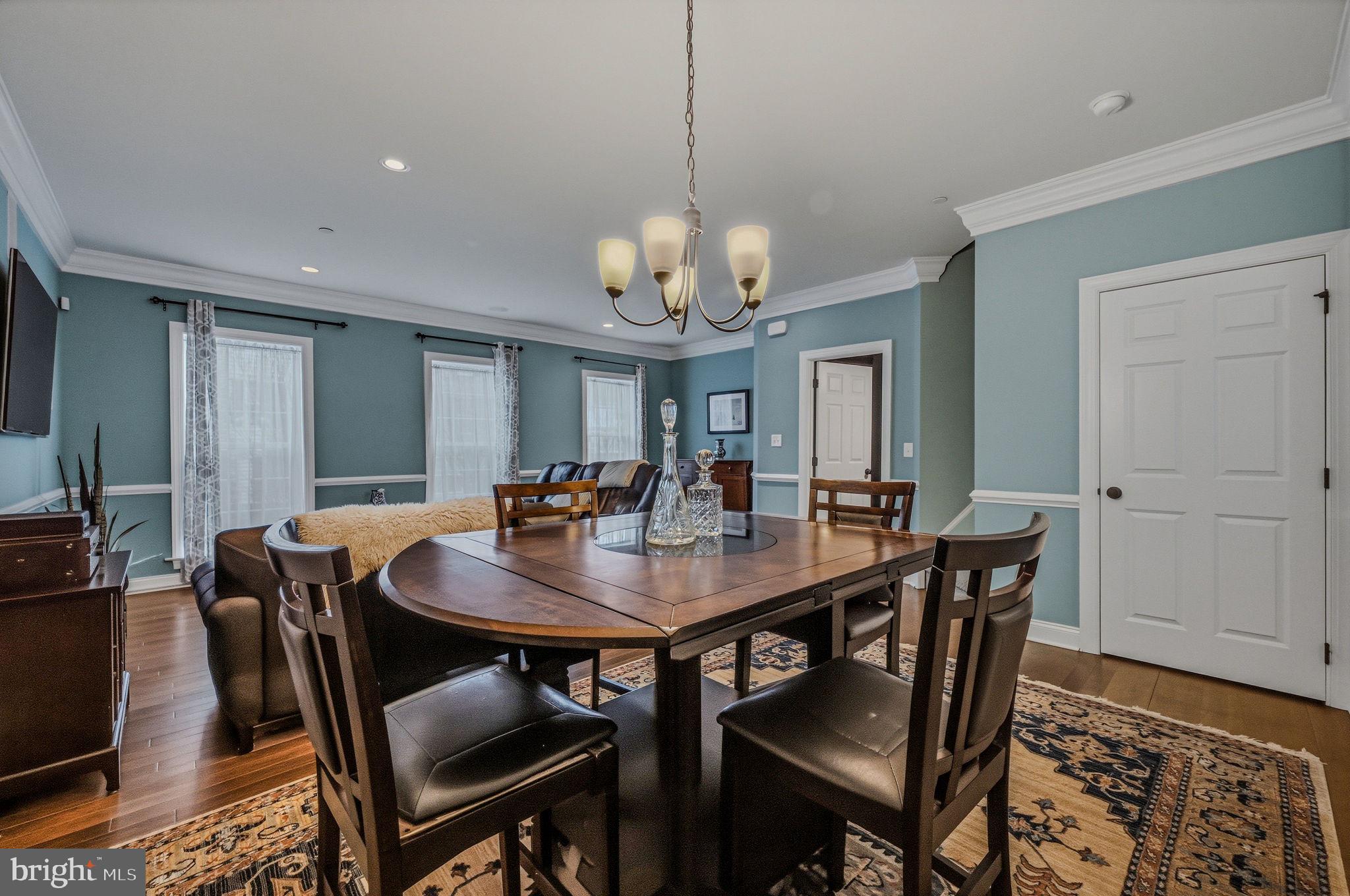 RAVENSCLIFF - Residential