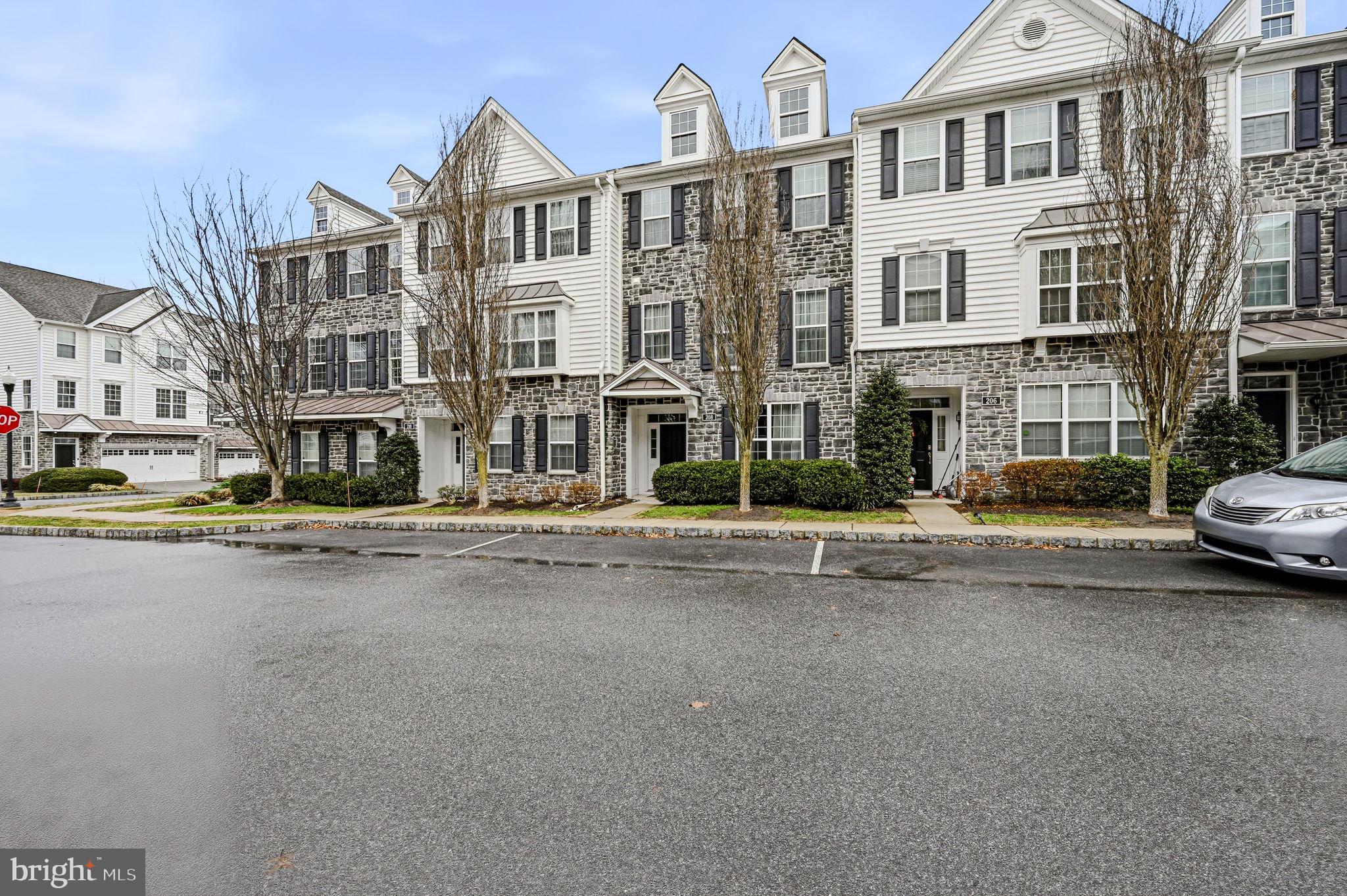 RAVENSCLIFF - Residential