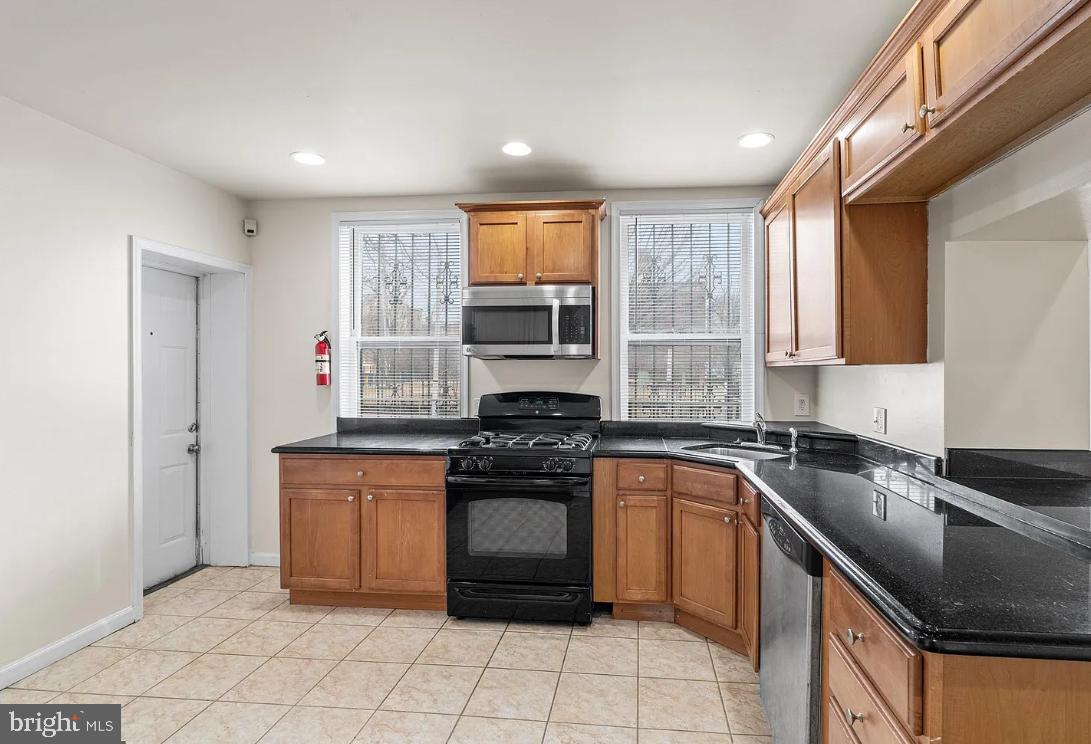 UPTON - Residential Lease