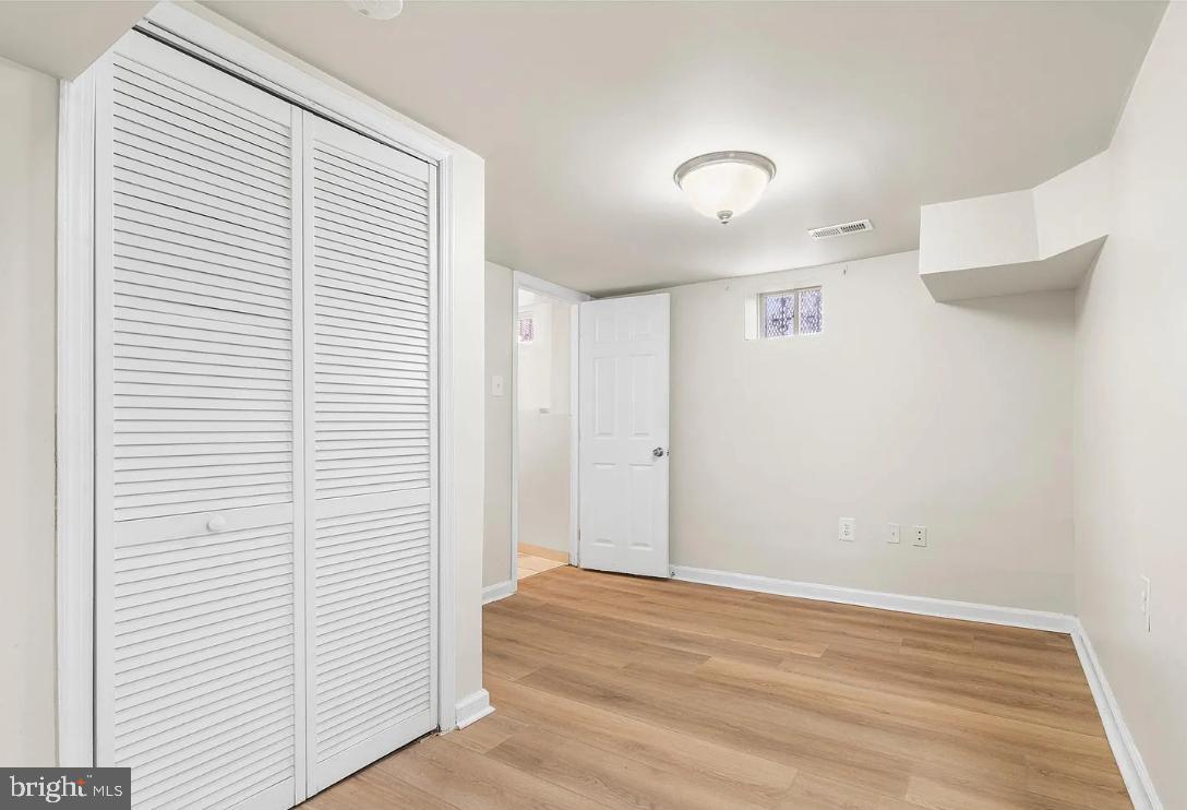 UPTON - Residential Lease