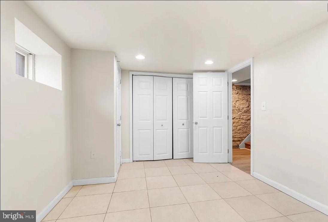 UPTON - Residential Lease