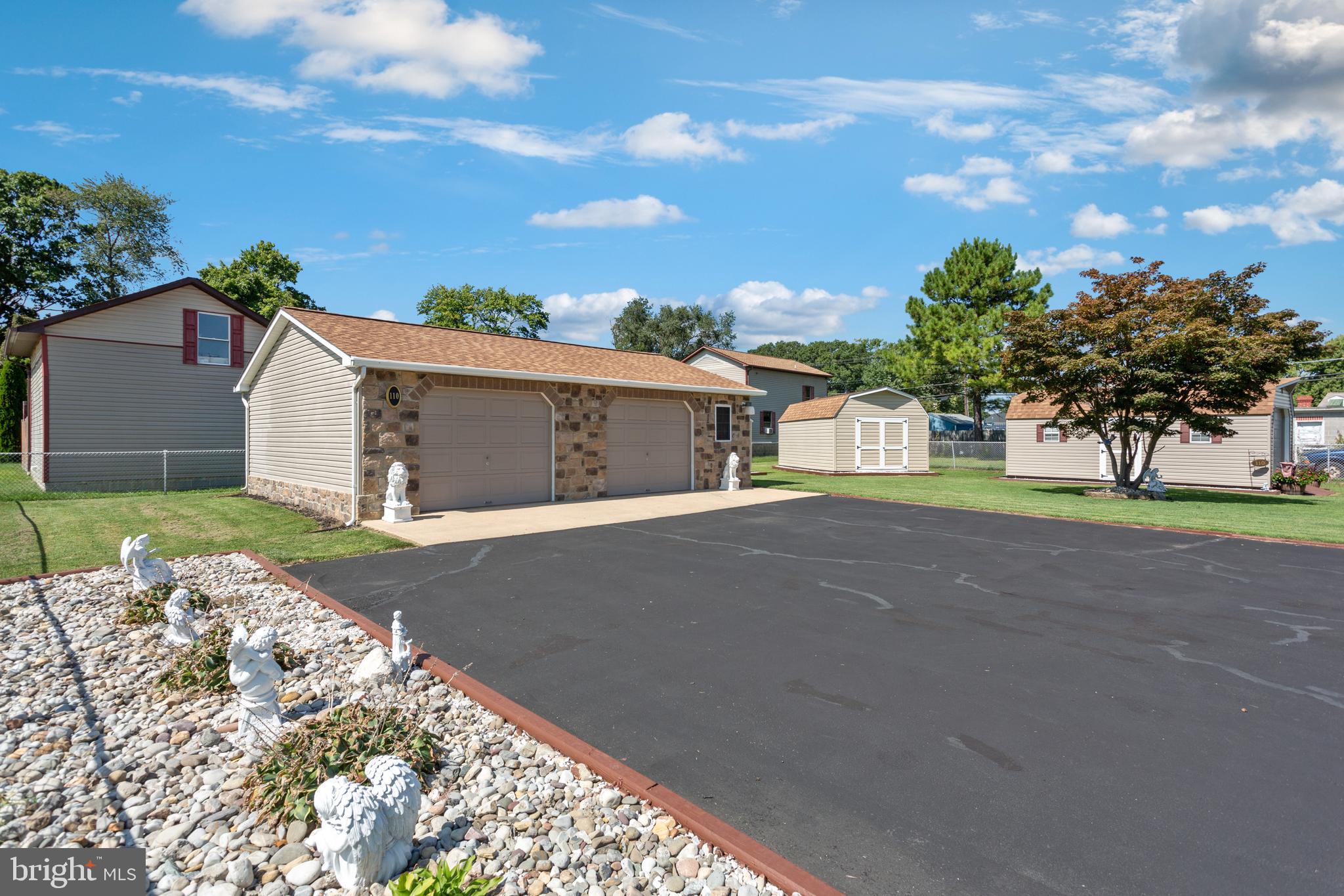 BACK RIVER HIGHLANDS - Residential