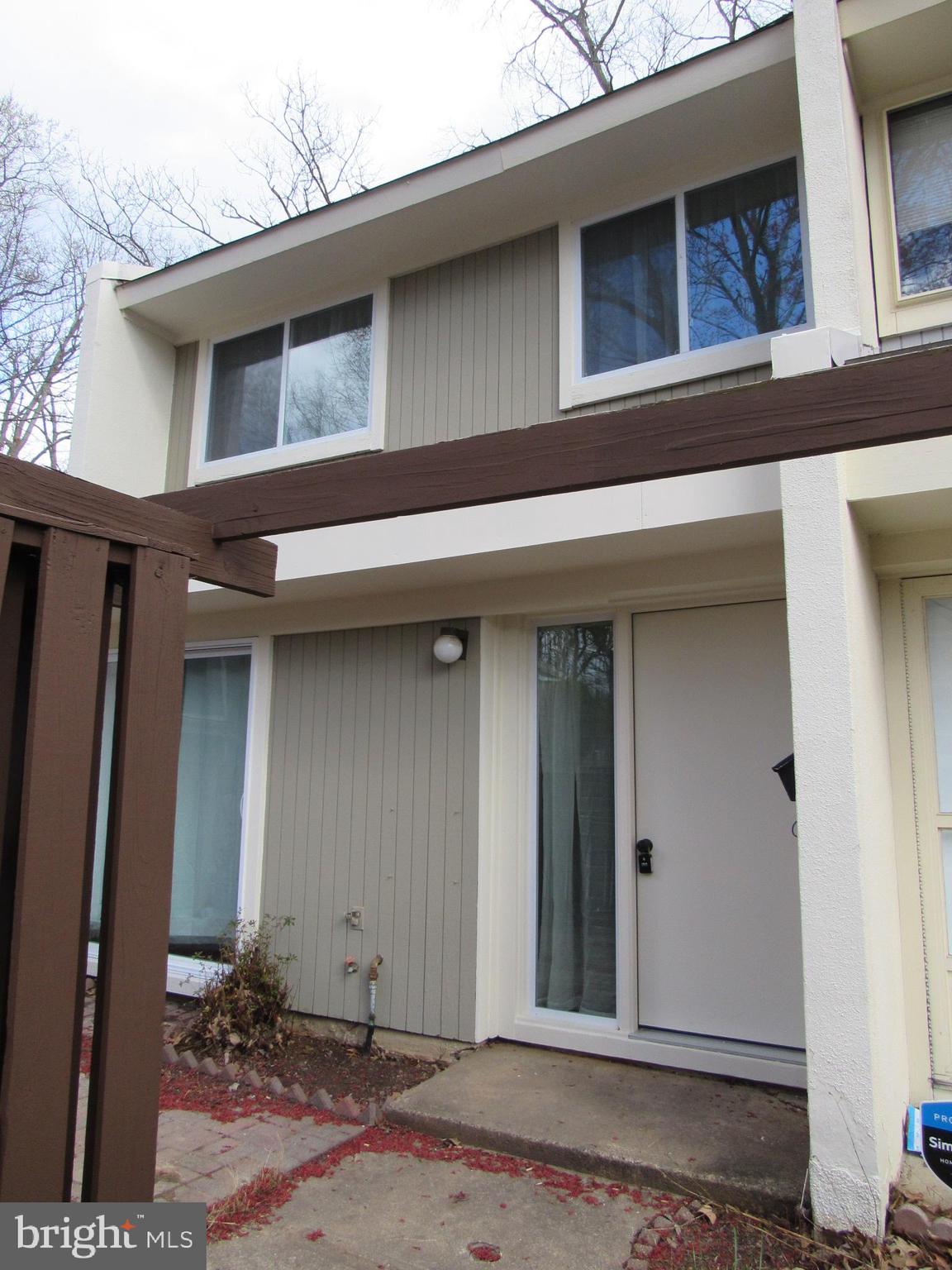 SOUTHGATE SQUARE CLUSTER - Residential Lease