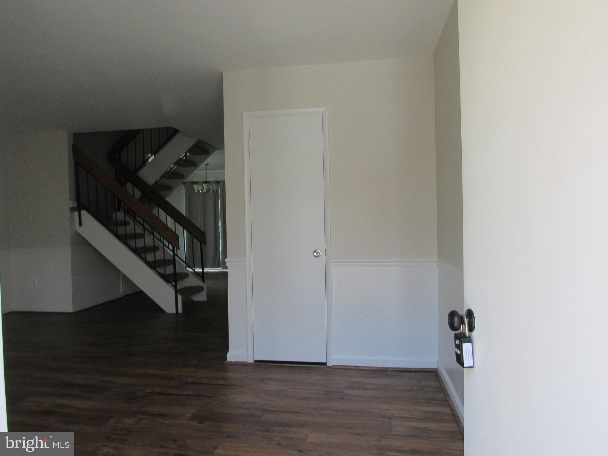 SOUTHGATE SQUARE CLUSTER - Residential Lease