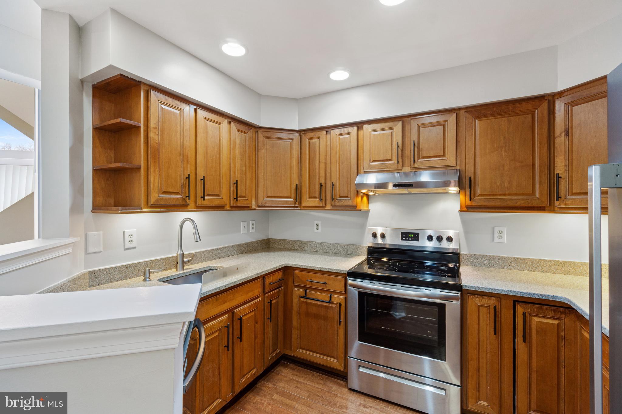 WOODLAND VILLAGE - Residential